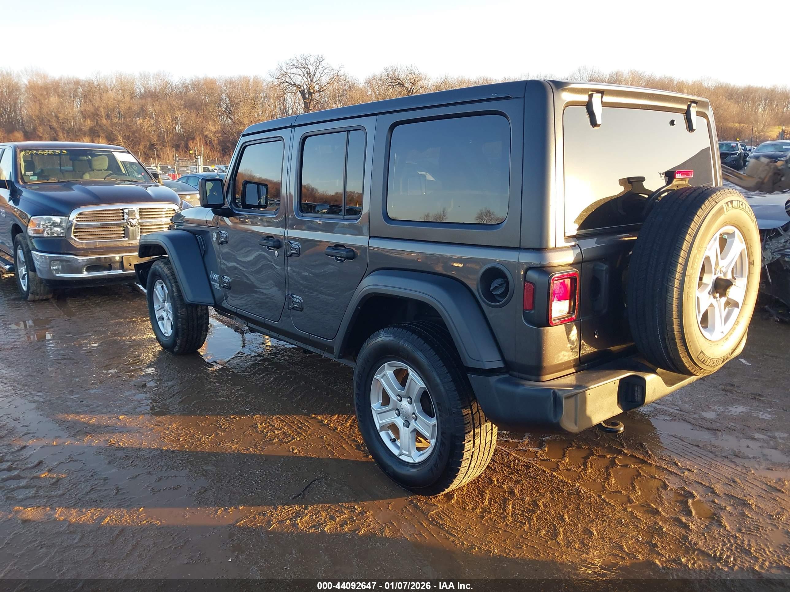 JEEP WRANGLER image 3