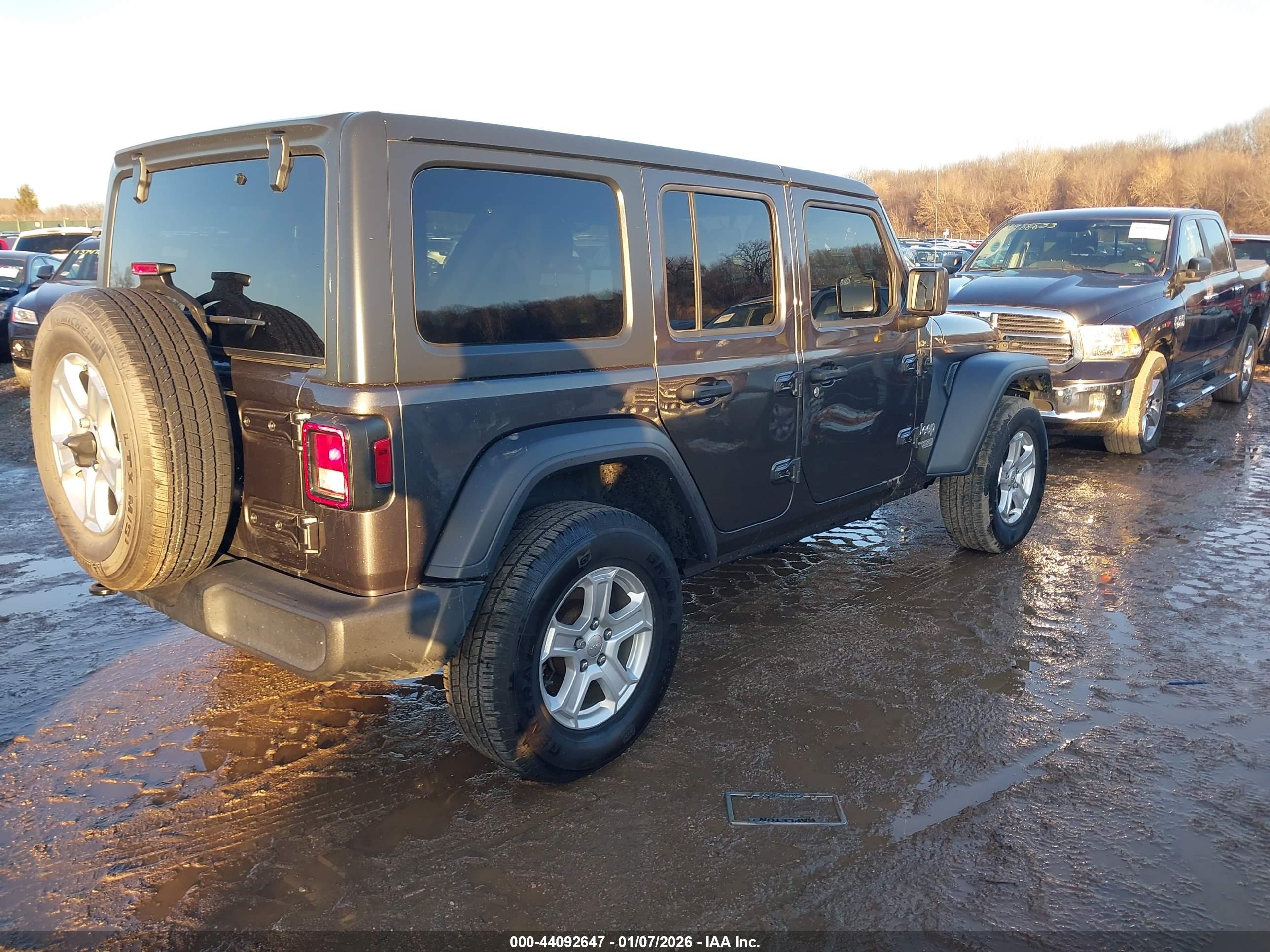 JEEP WRANGLER image 4