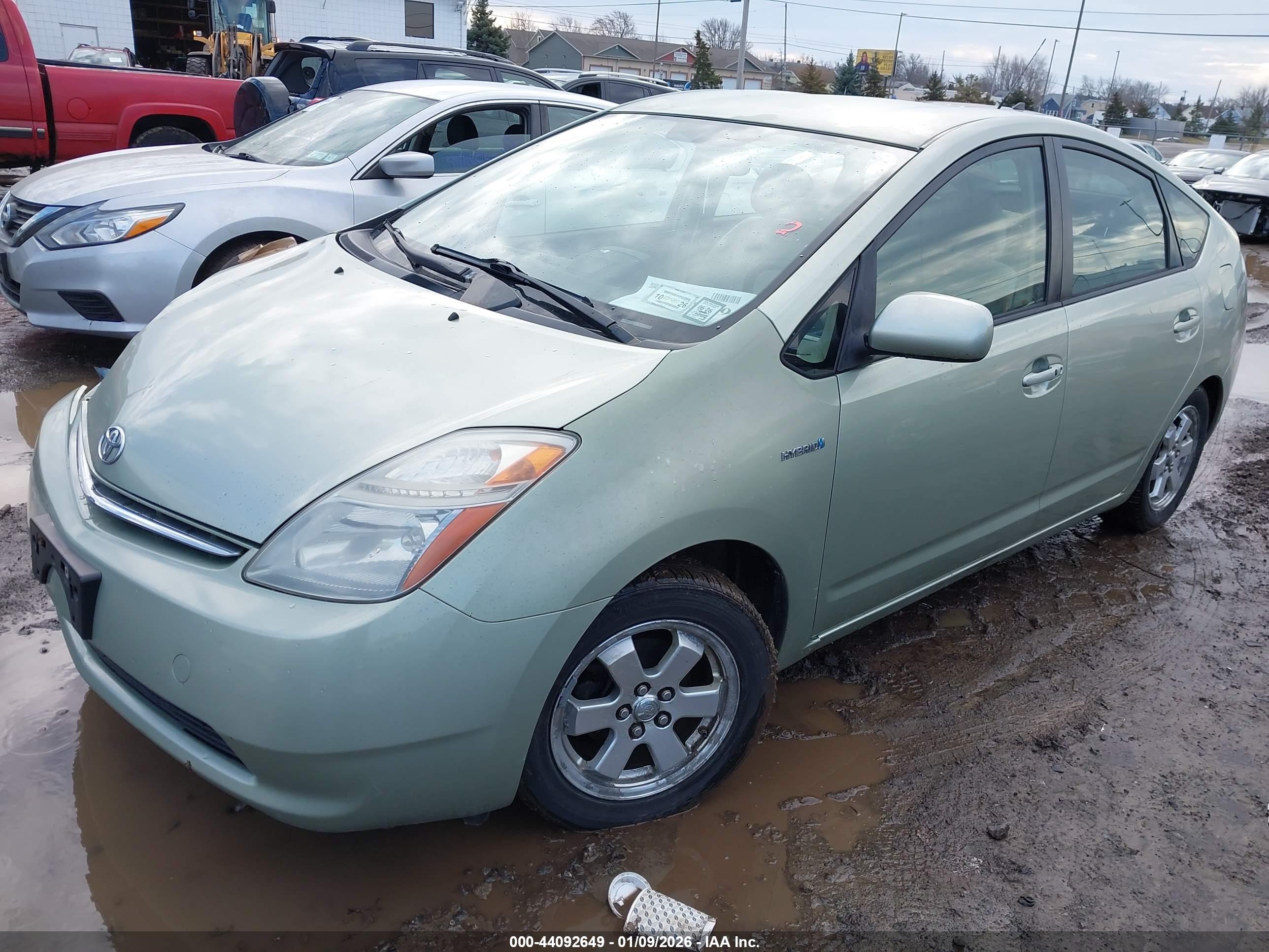 TOYOTA PRIUS image 2