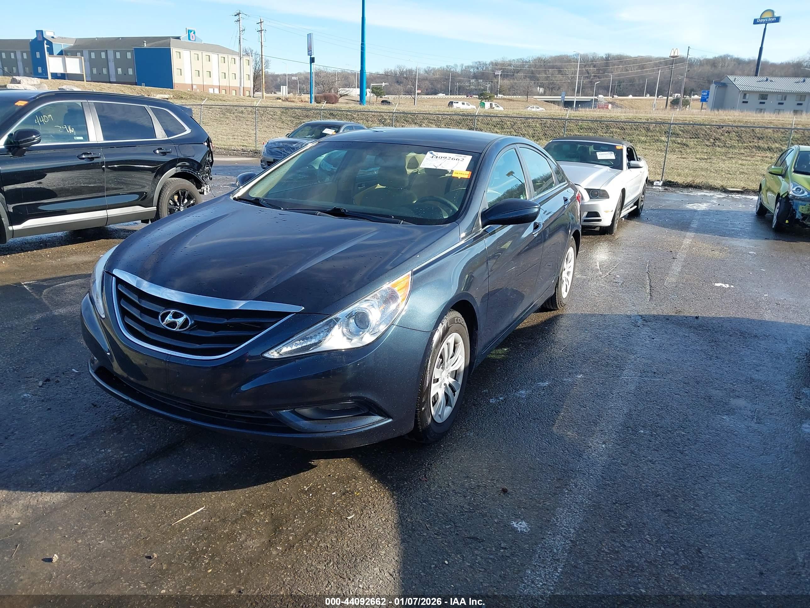 HYUNDAI SONATA image 2