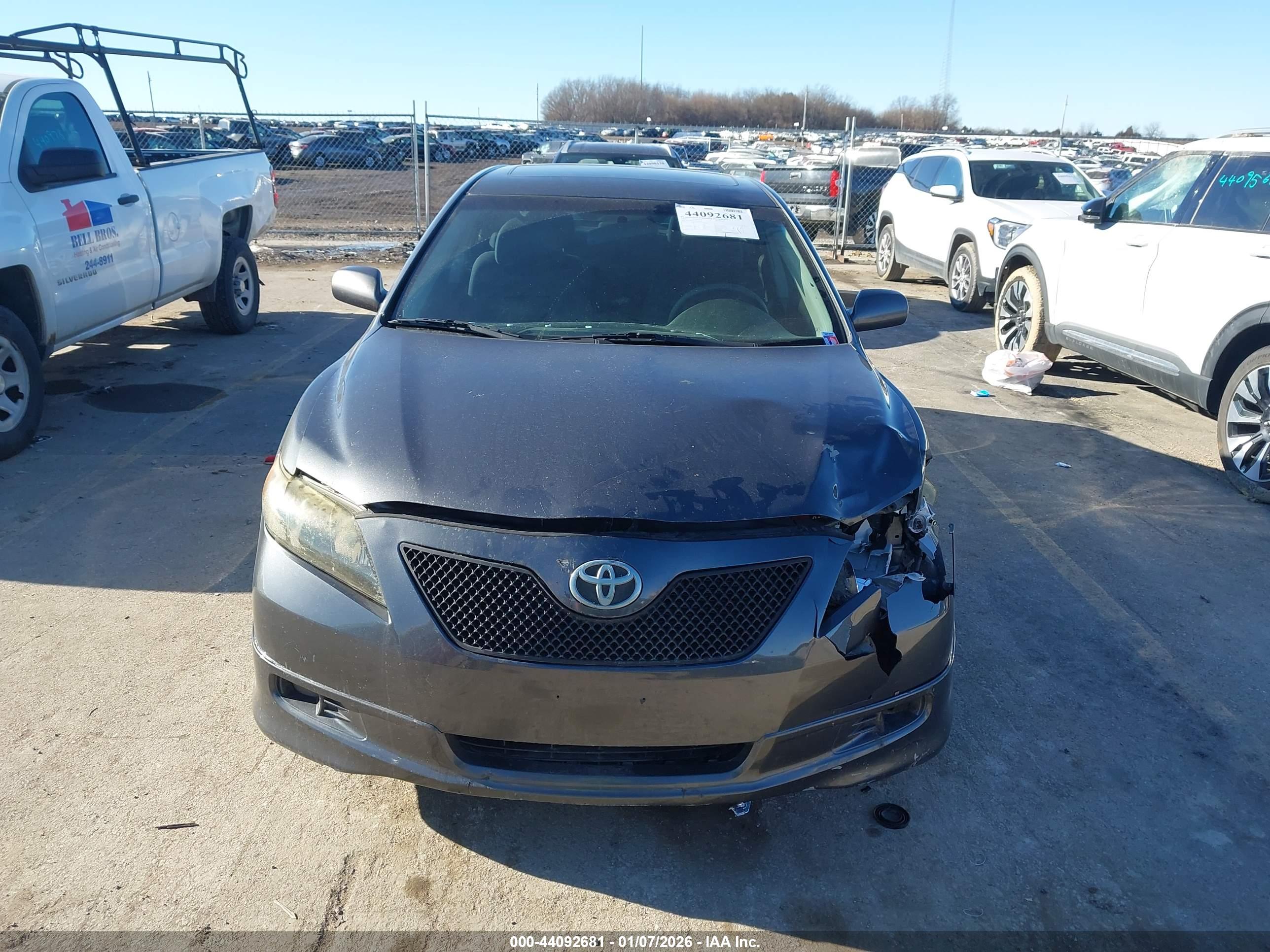 TOYOTA CAMRY image 6
