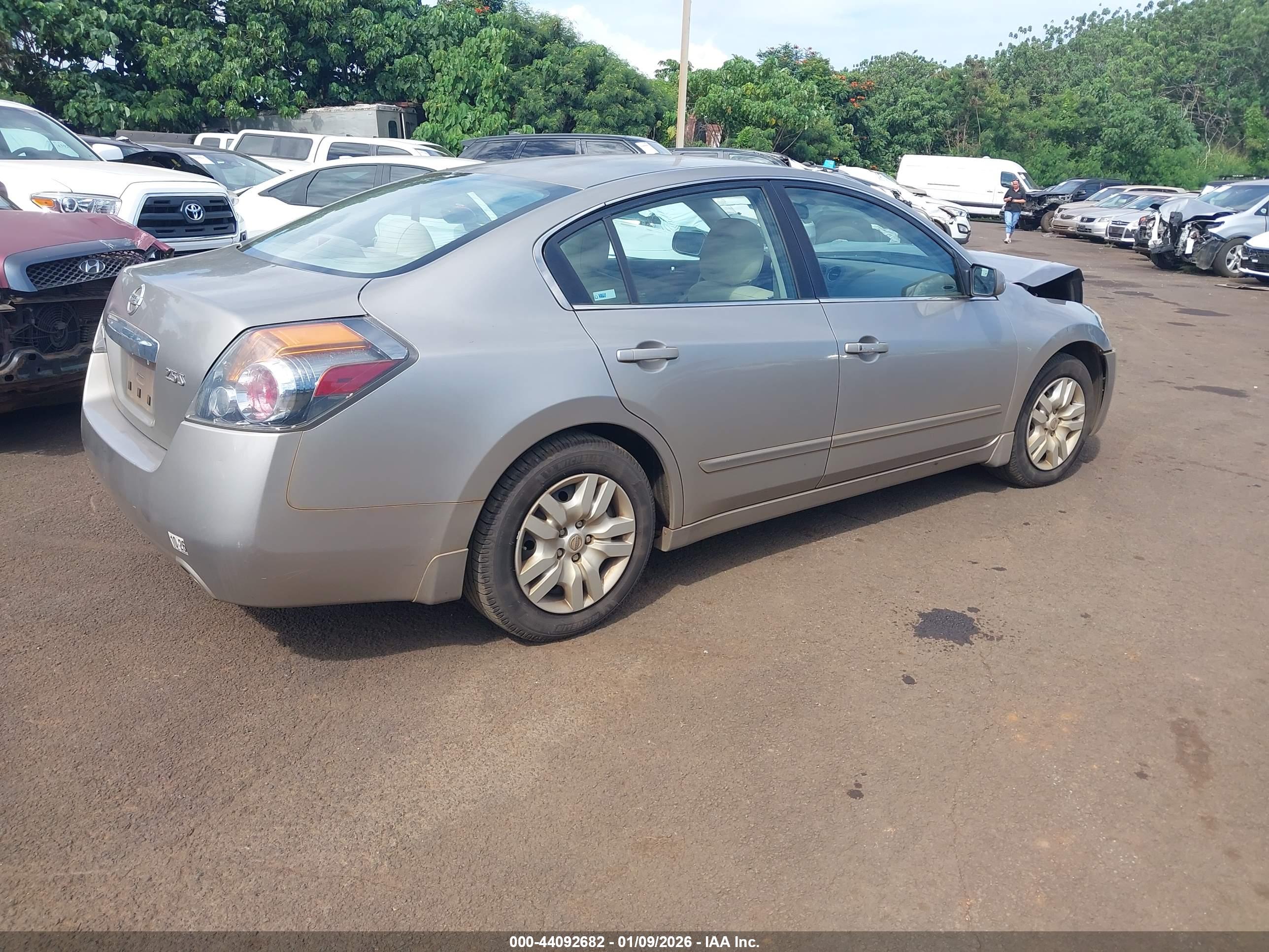 NISSAN ALTIMA image 4