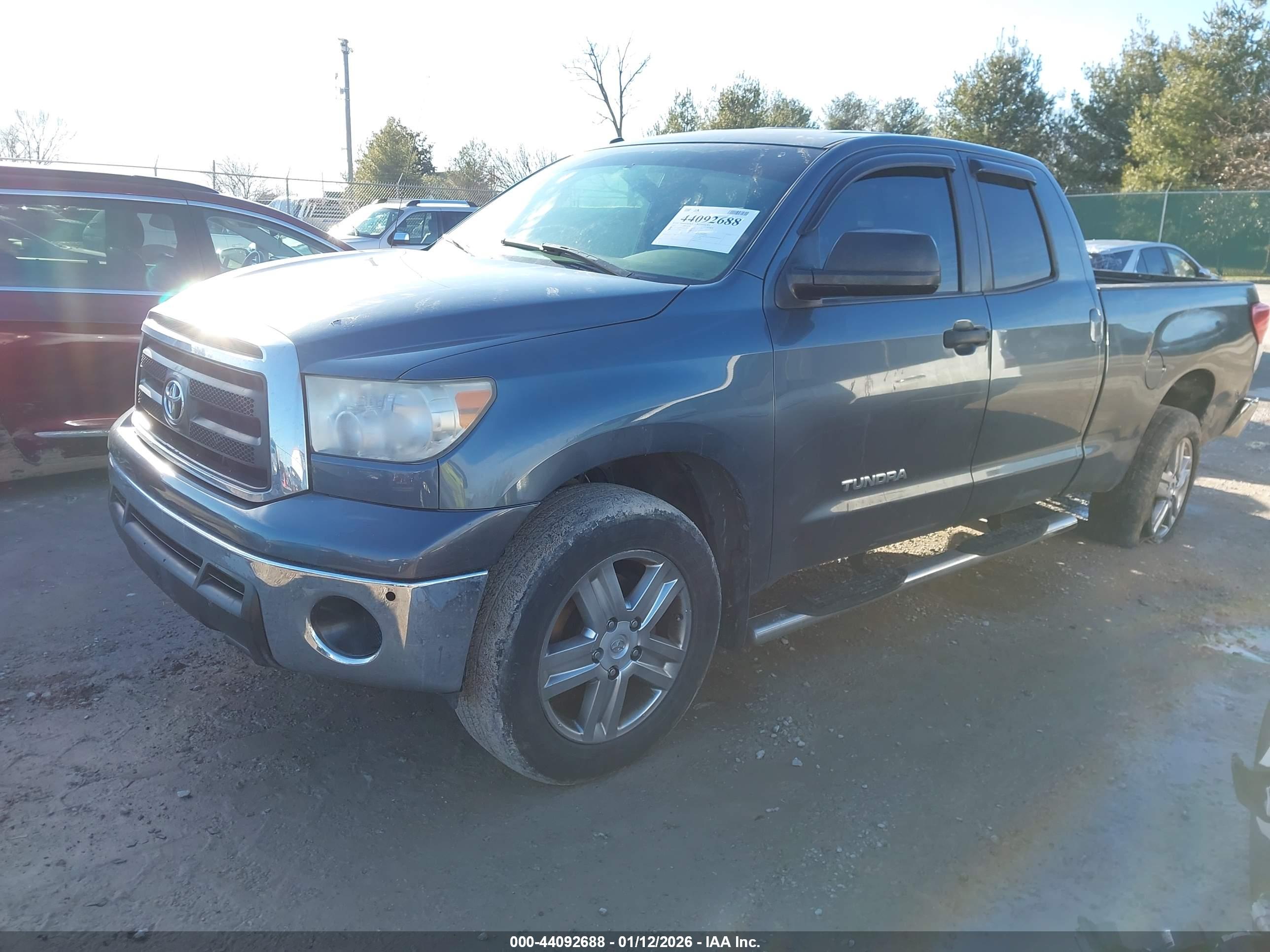 TOYOTA TUNDRA image 2