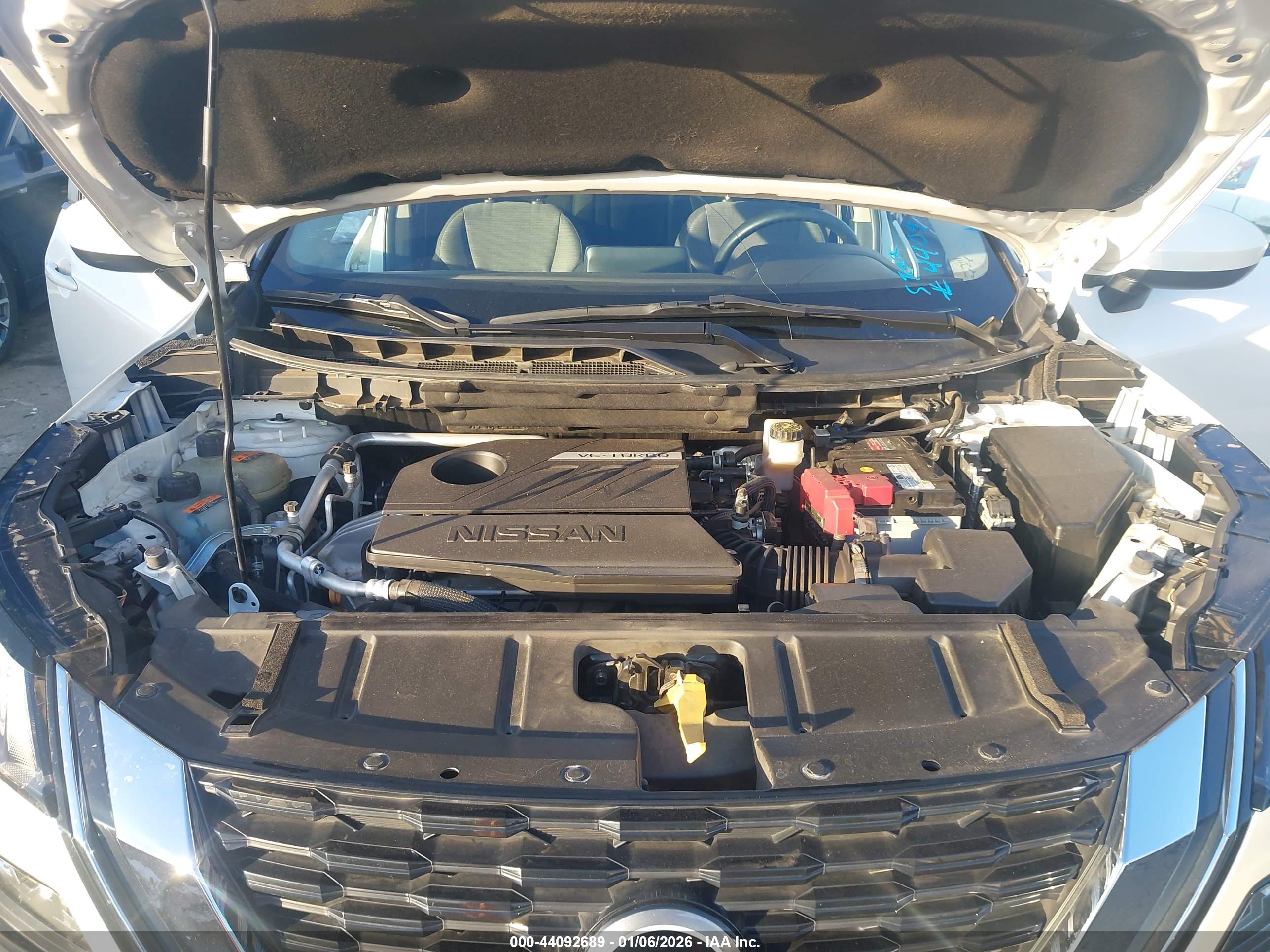 NISSAN ROGUE image 10