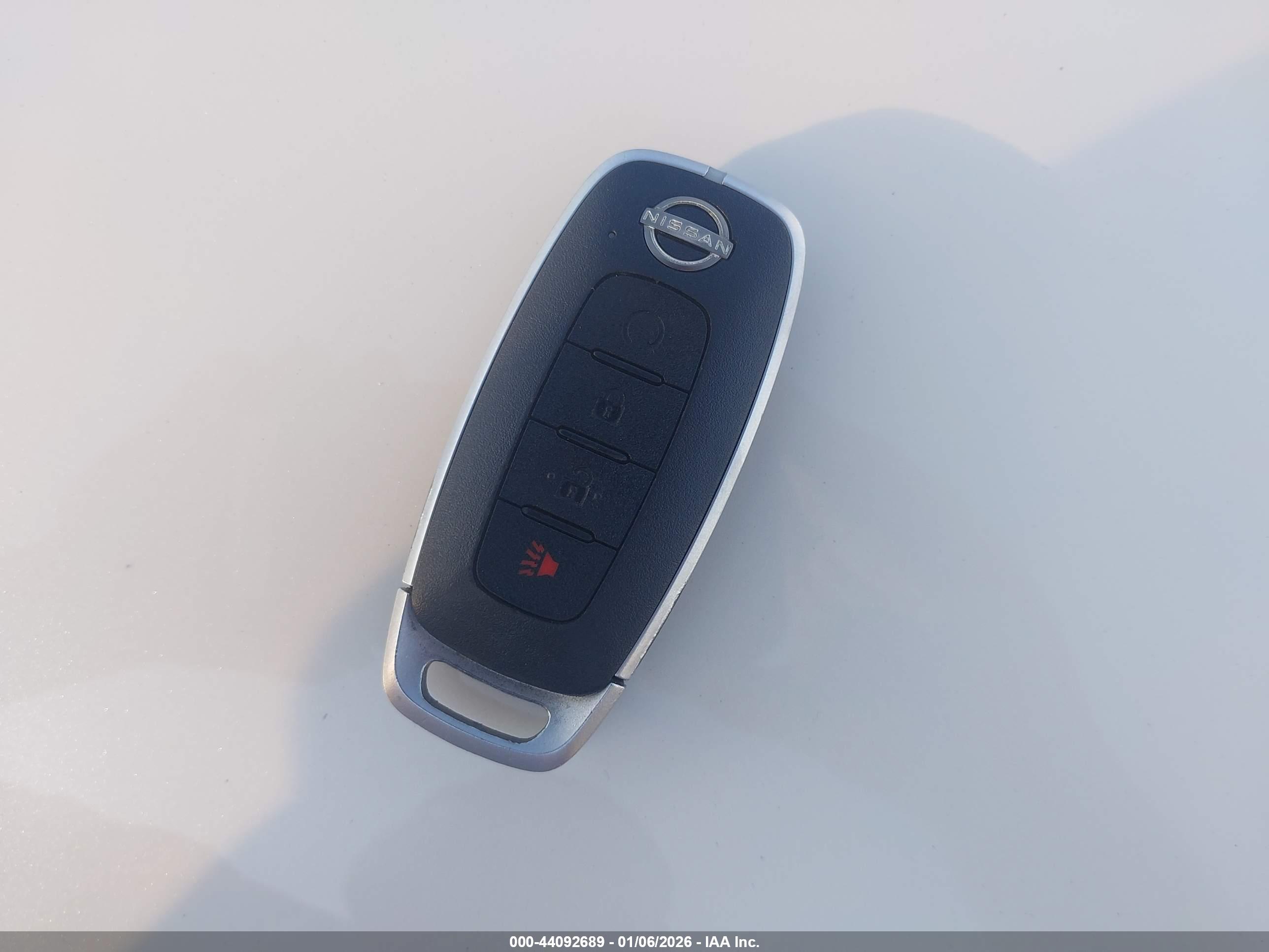 NISSAN ROGUE image 11