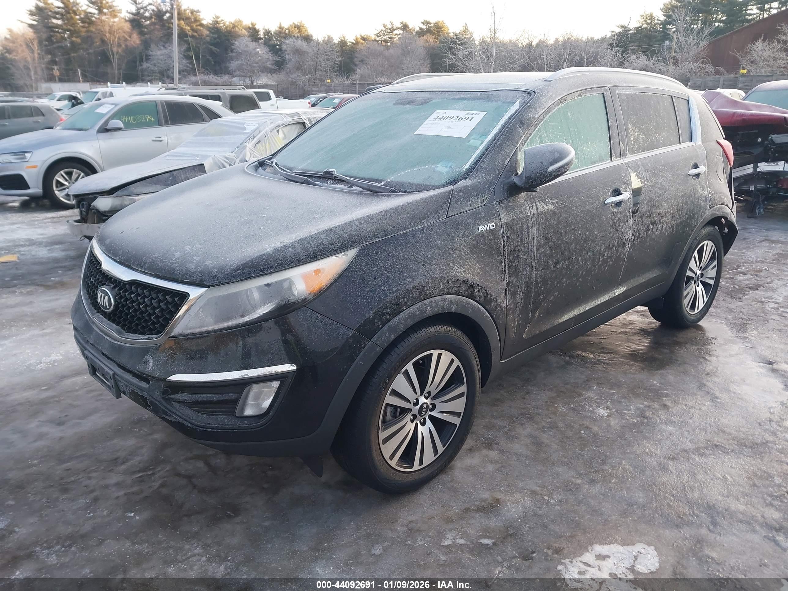 KIA SPORTAGE image 2