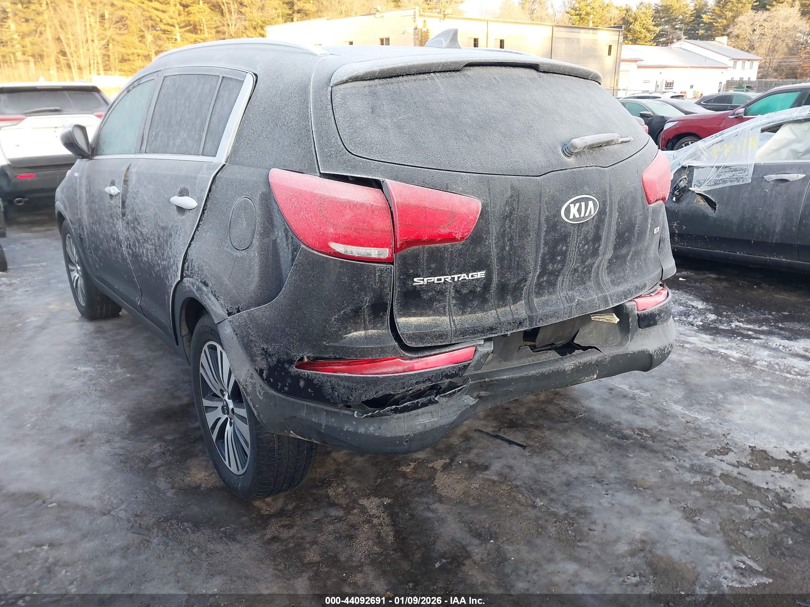 KIA SPORTAGE image 6