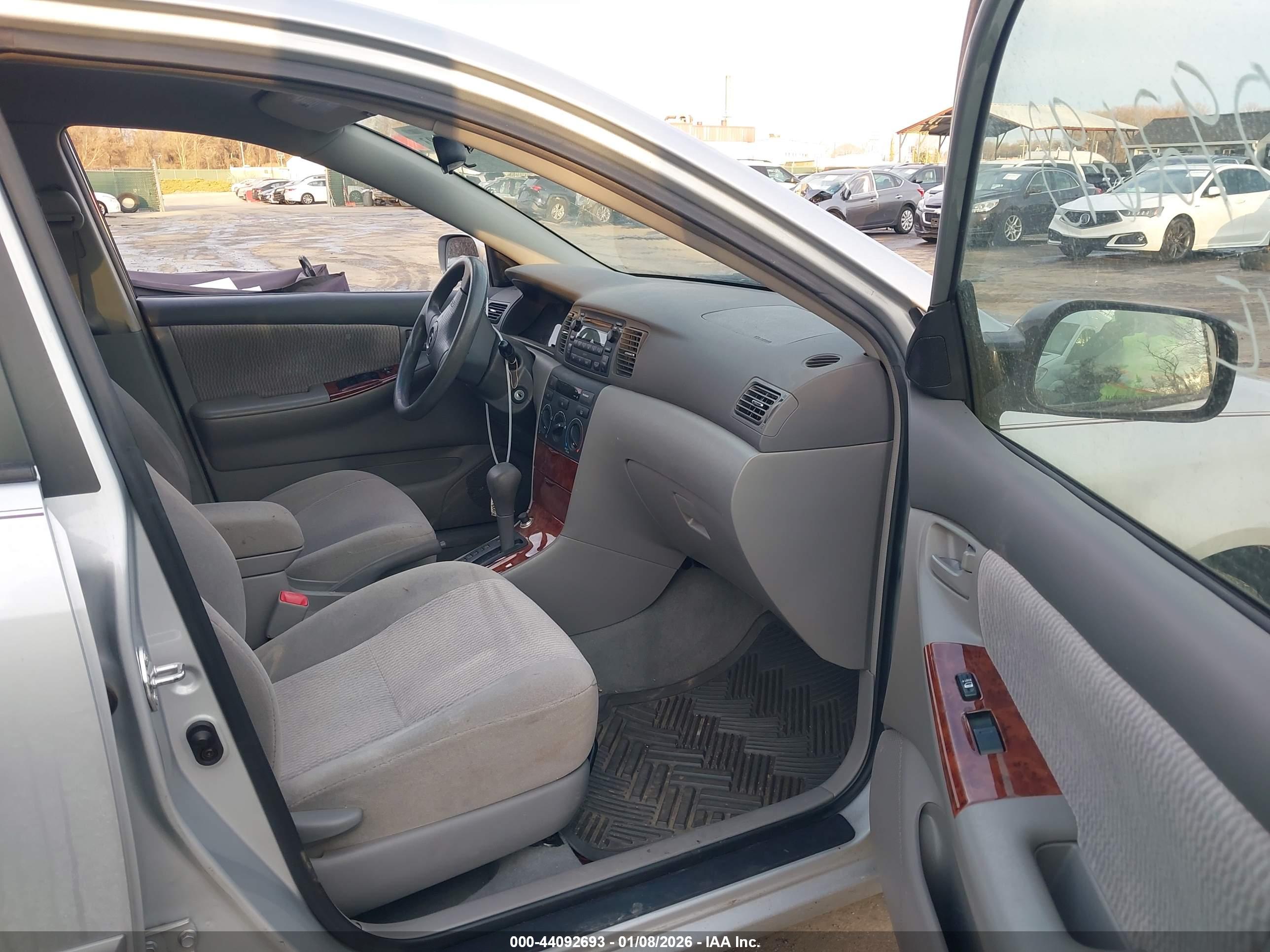 TOYOTA COROLLA image 5