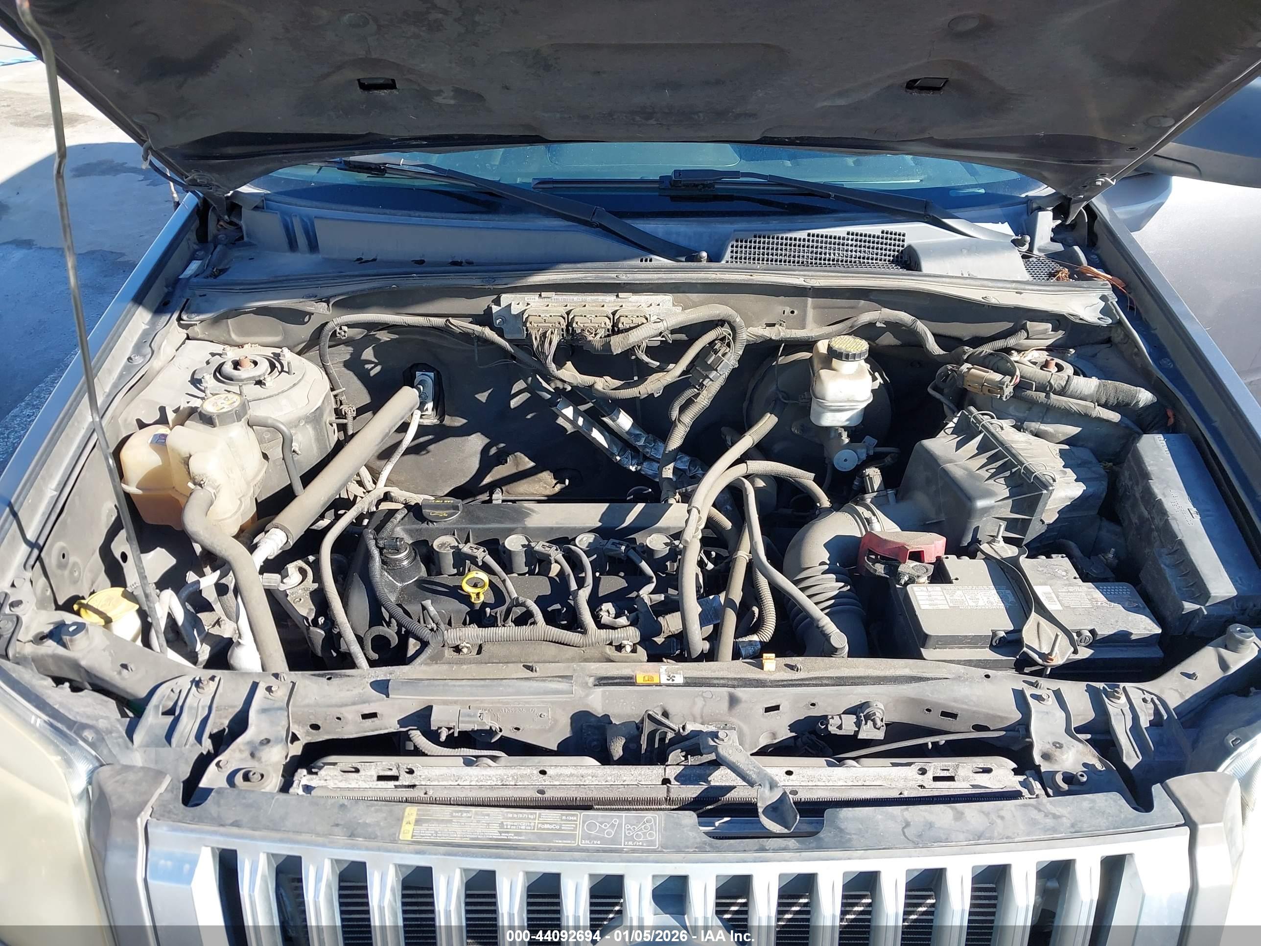 MERCURY MARINER image 10