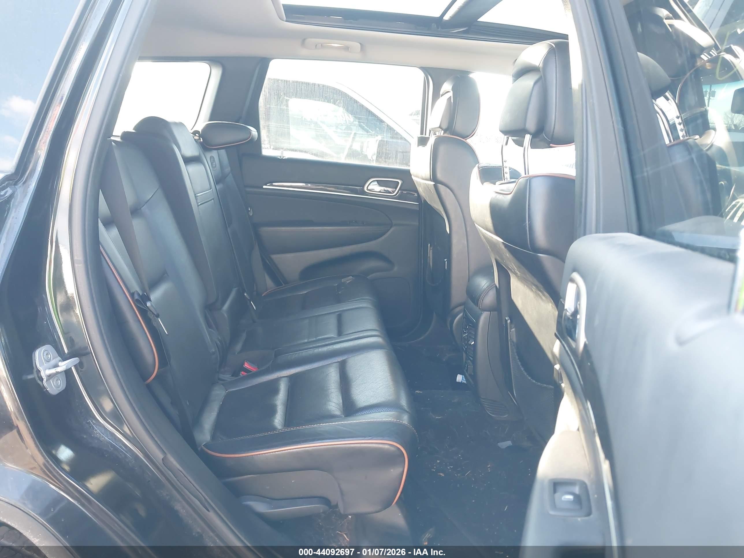 JEEP GRAND image 8