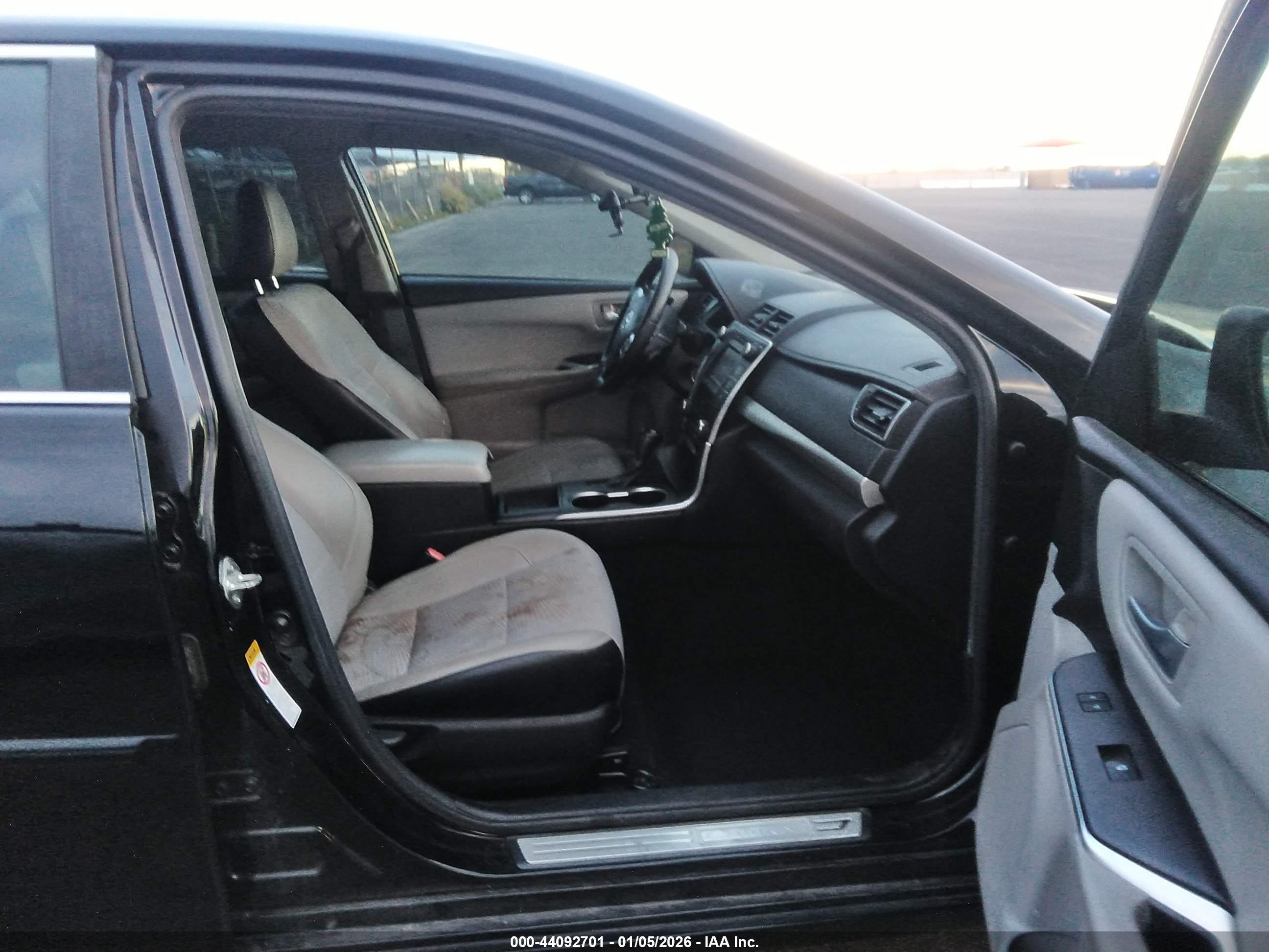 TOYOTA CAMRY image 5