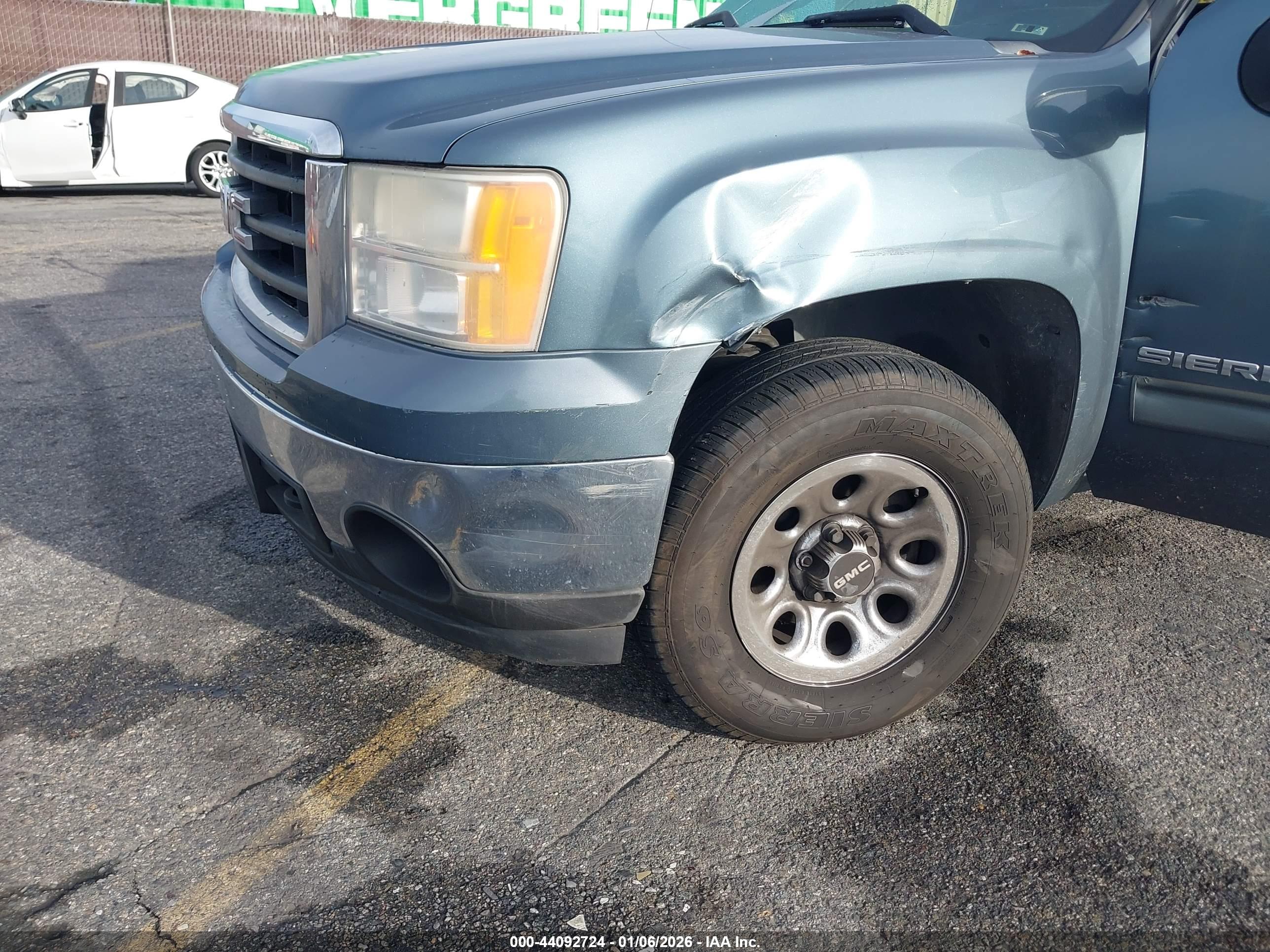 GMC SIERRA image 6