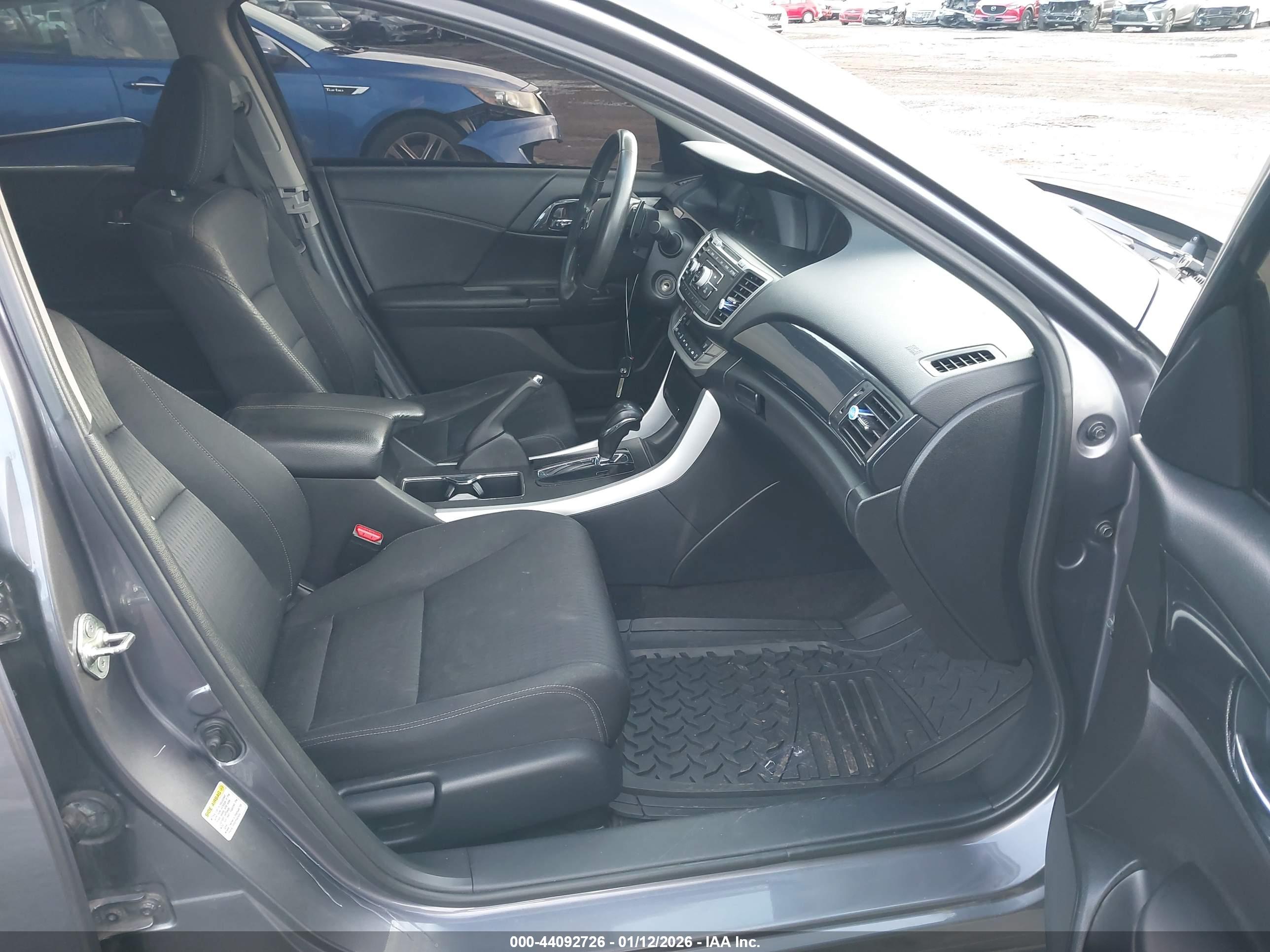 HONDA ACCORD image 5