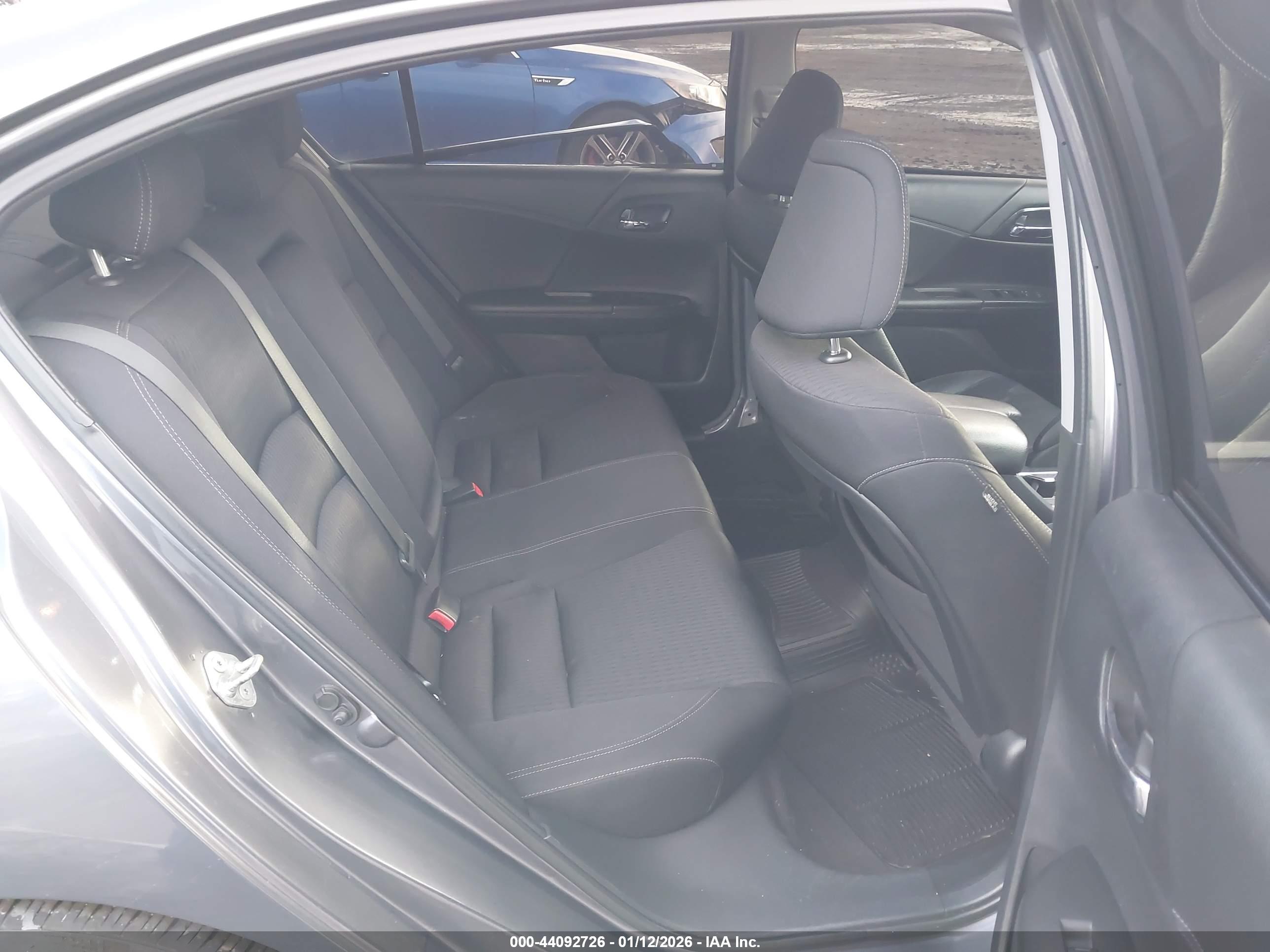HONDA ACCORD image 8
