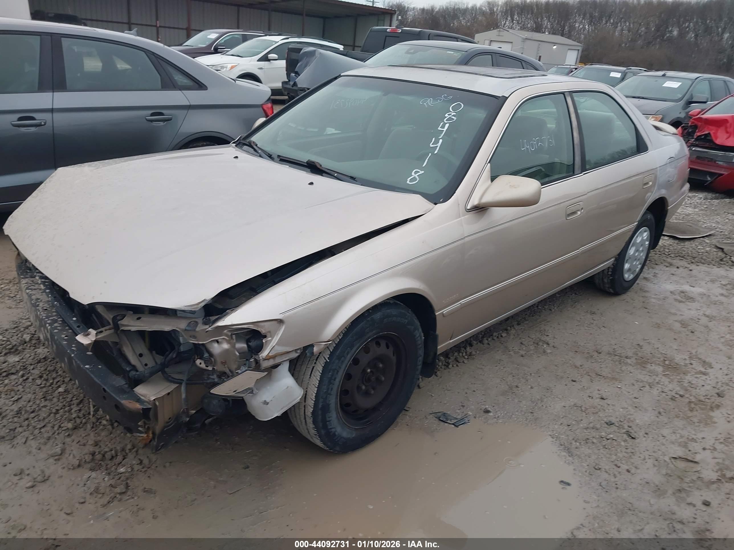 TOYOTA CAMRY image 2