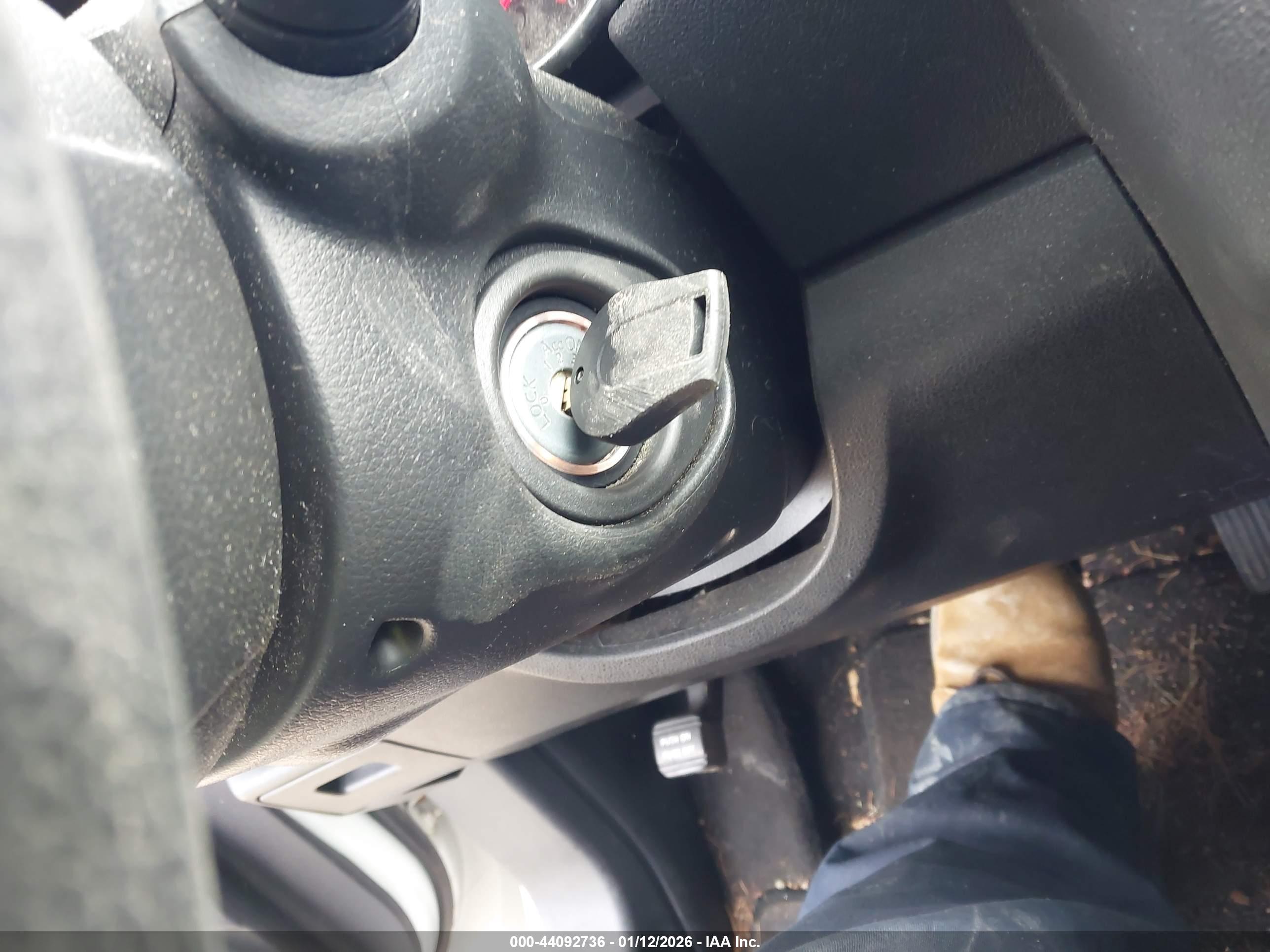 NISSAN ROGUE image 11