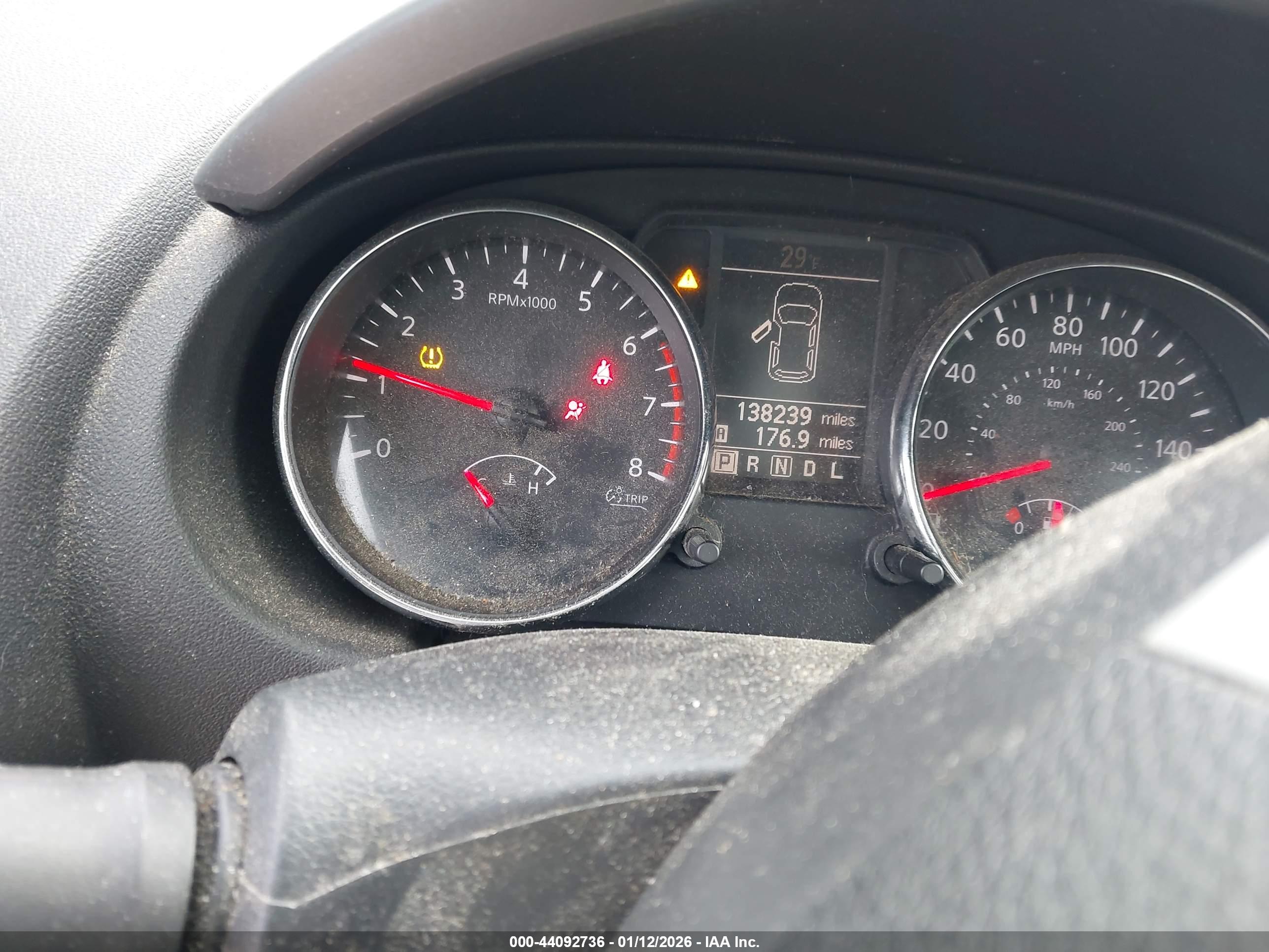 NISSAN ROGUE image 7