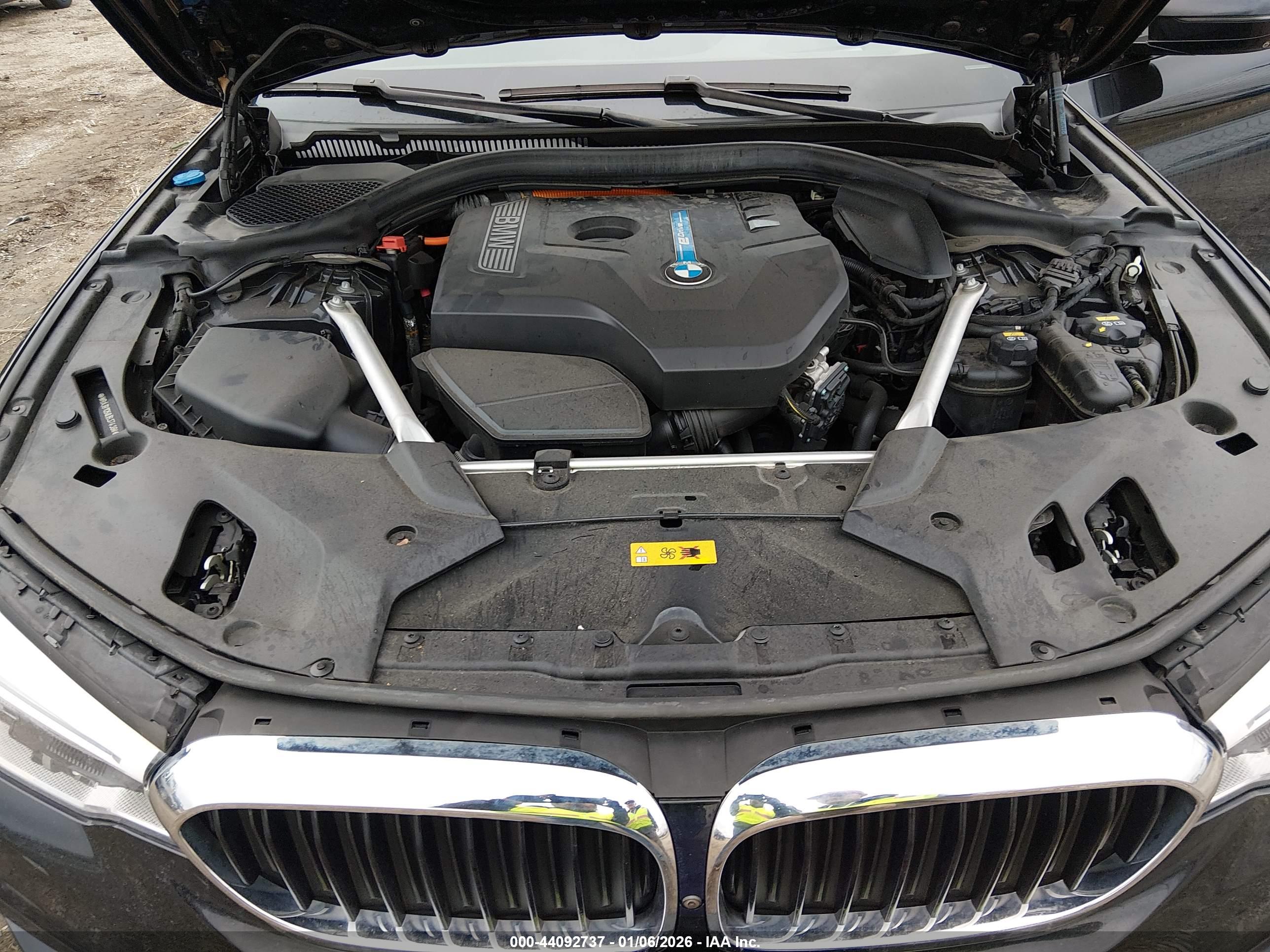 BMW 530E image 10