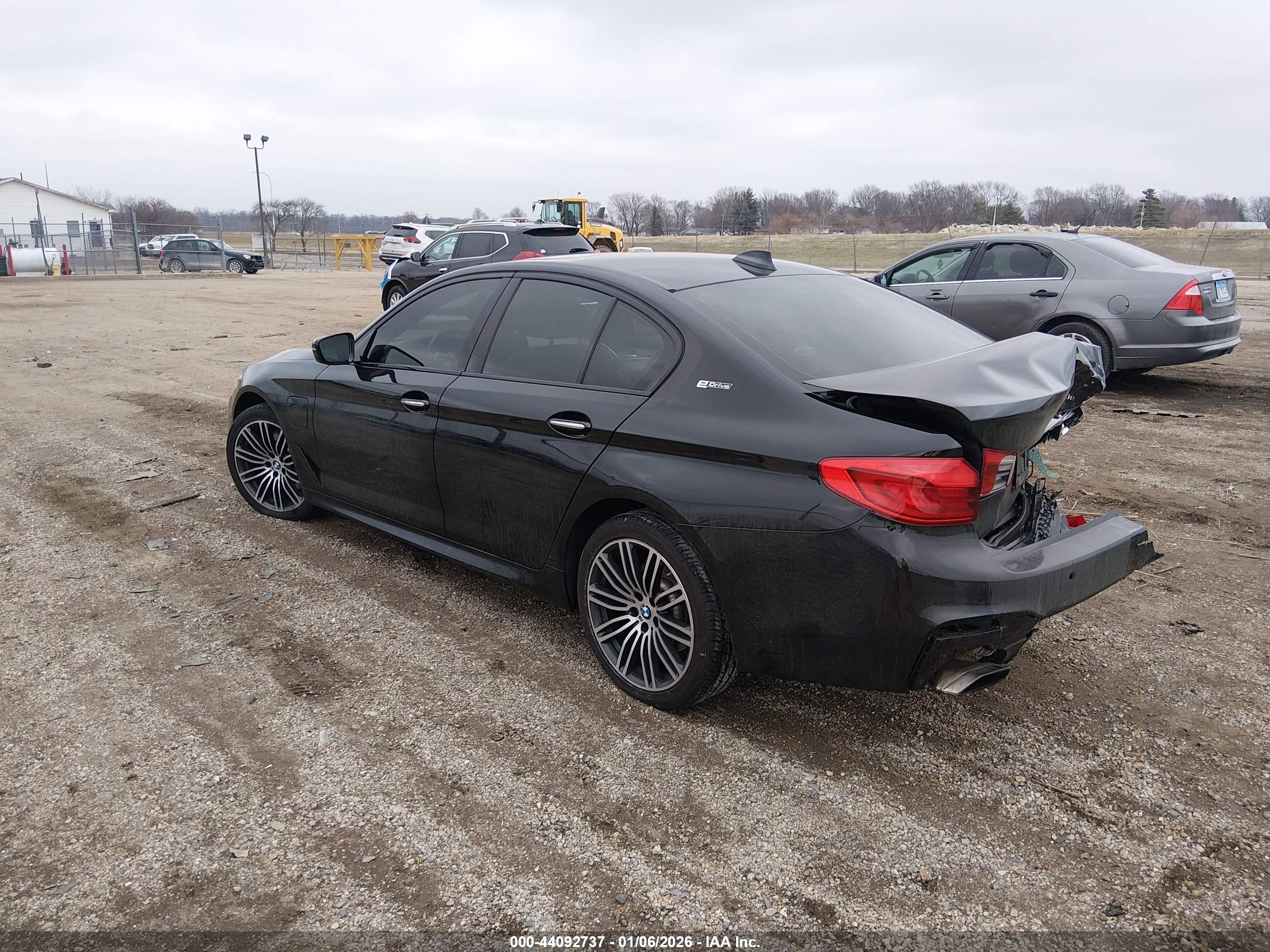 BMW 530E image 3