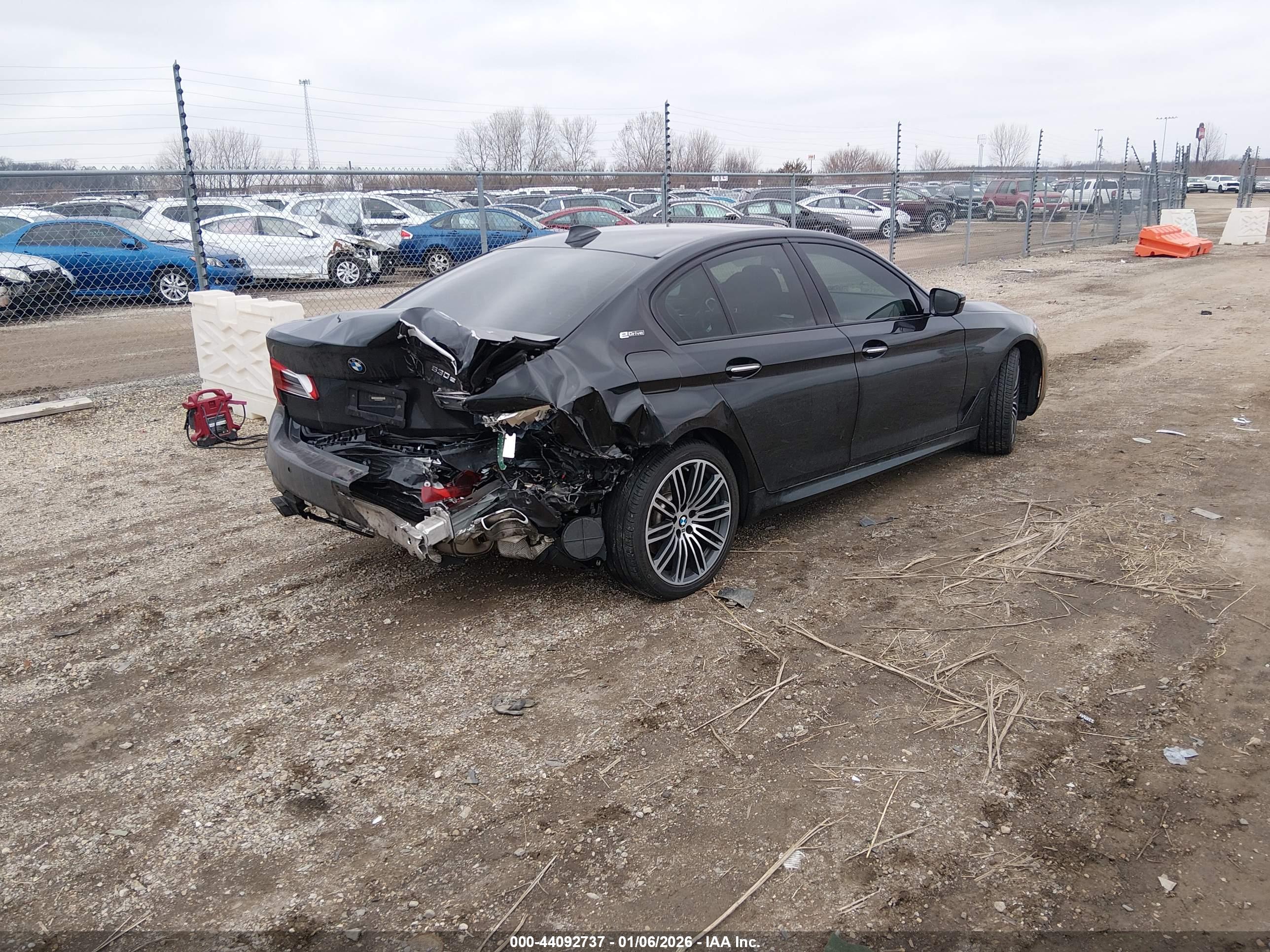BMW 530E image 4