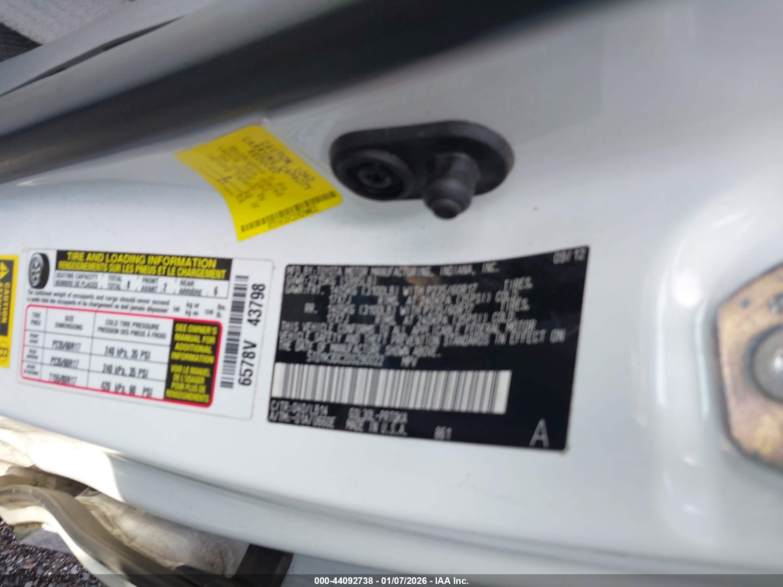 TOYOTA SIENNA image 9