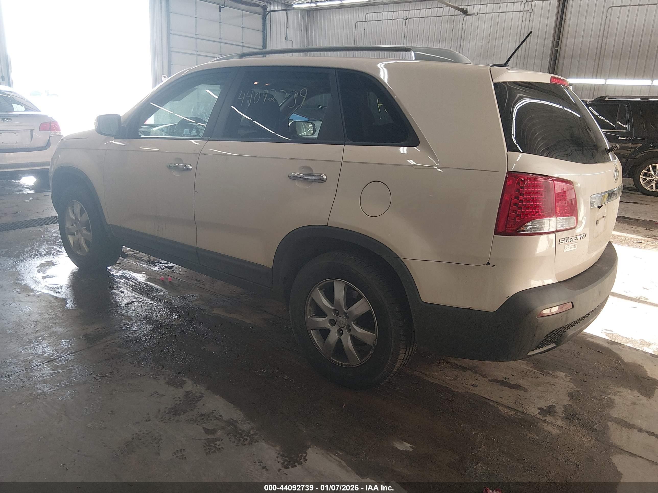 KIA SORENTO image 3