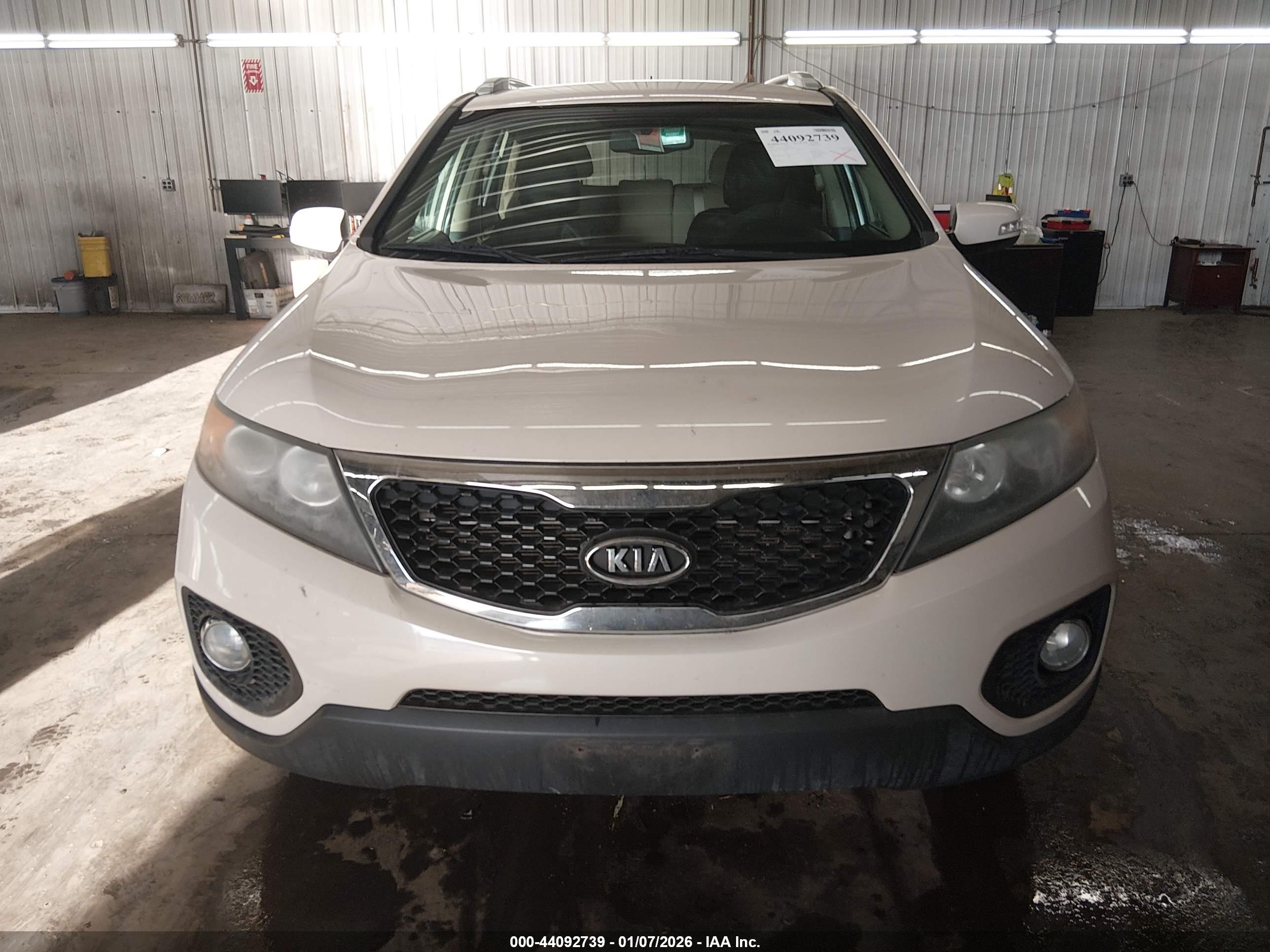 KIA SORENTO image 6
