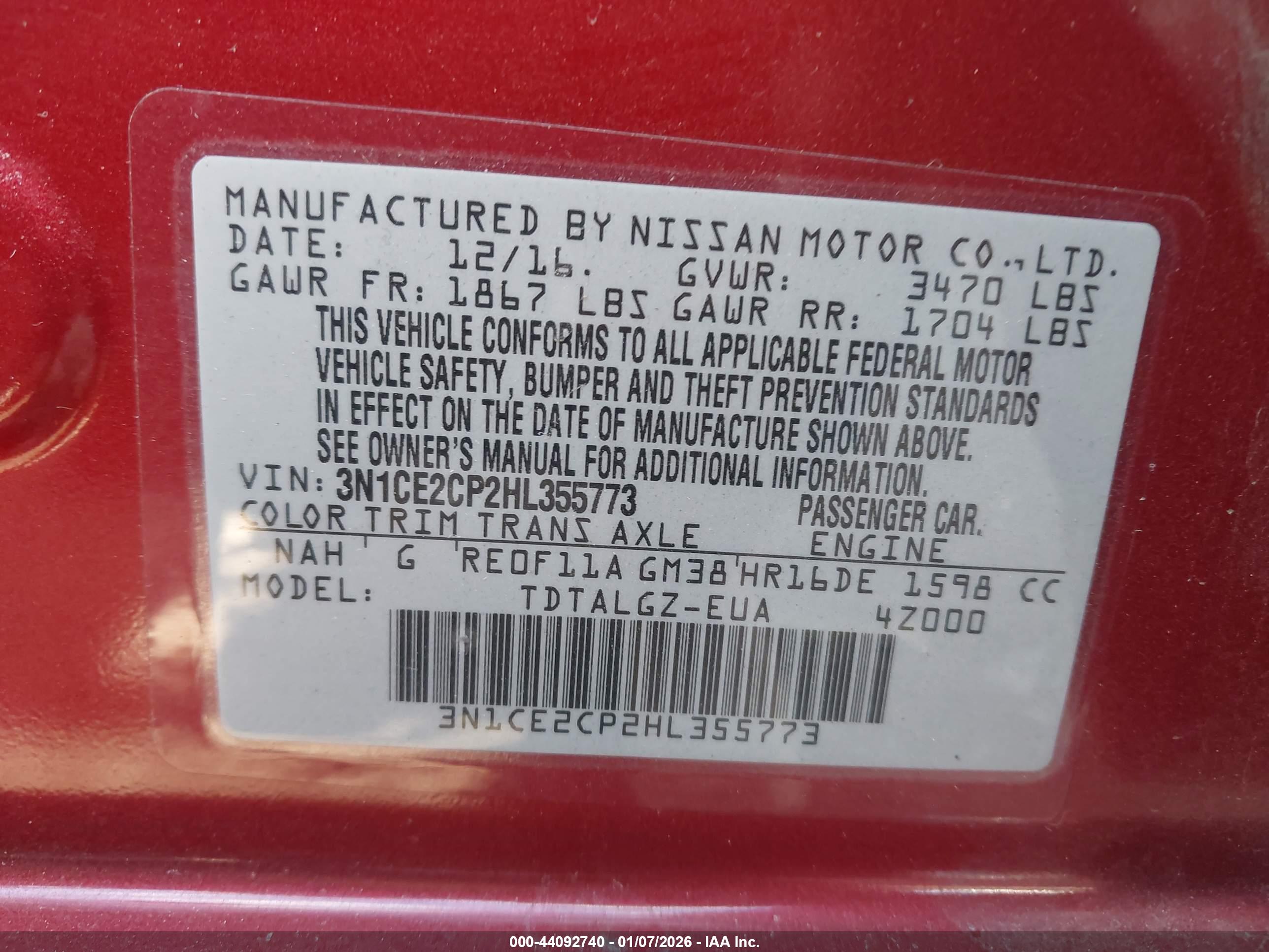 NISSAN VERSA image 9