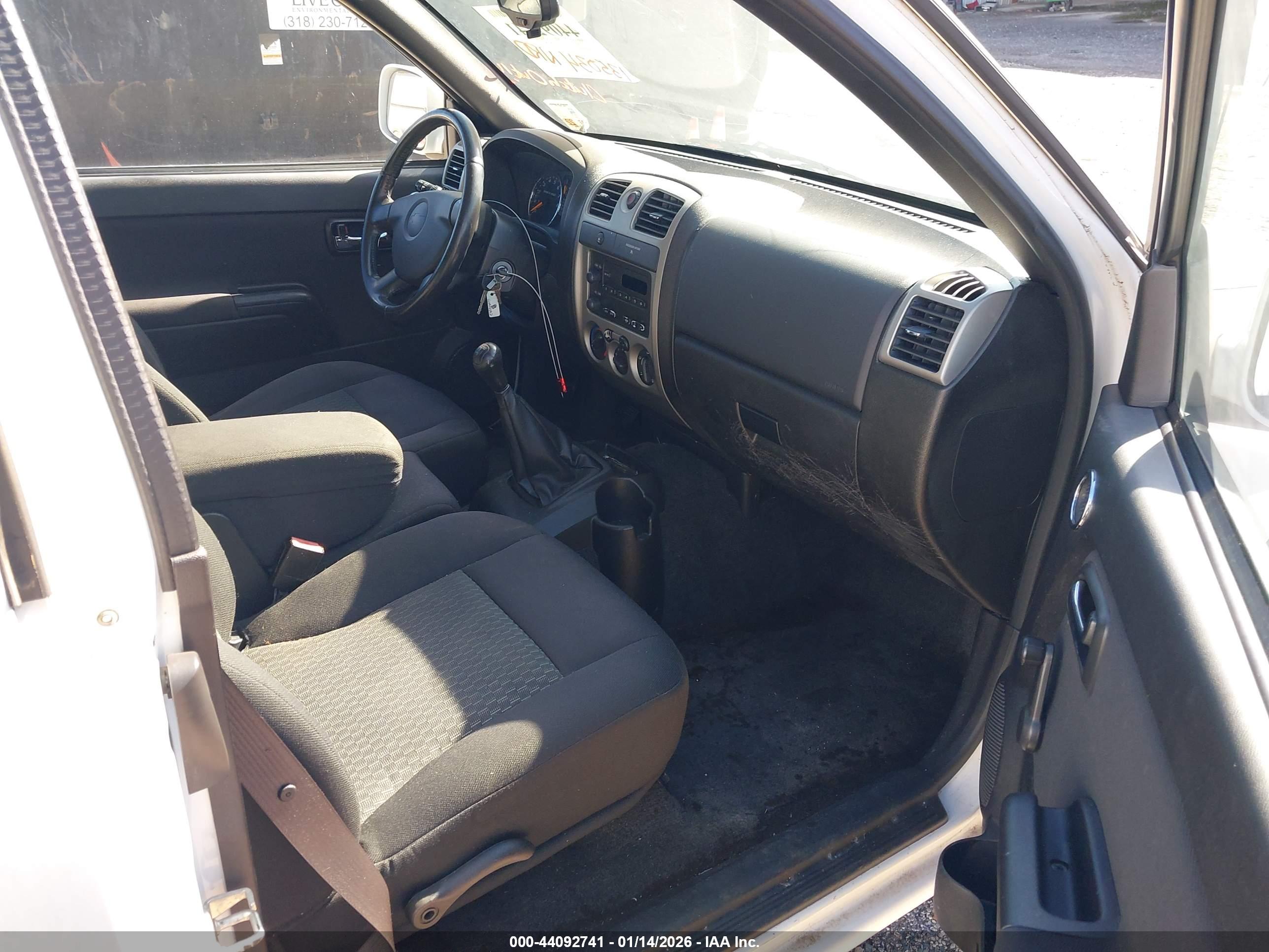 CHEVROLET COLORADO image 5