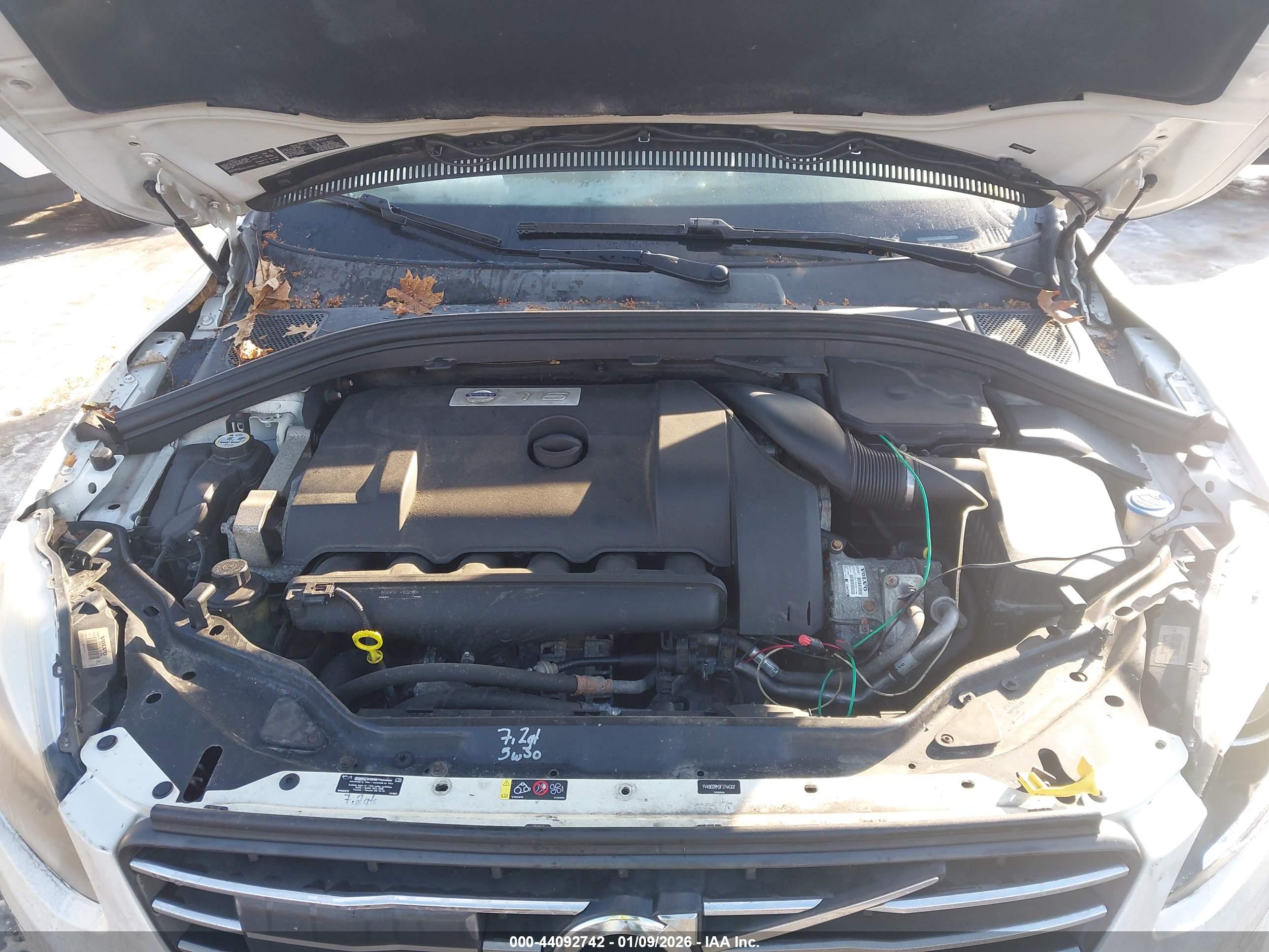 VOLVO XC60 image 10