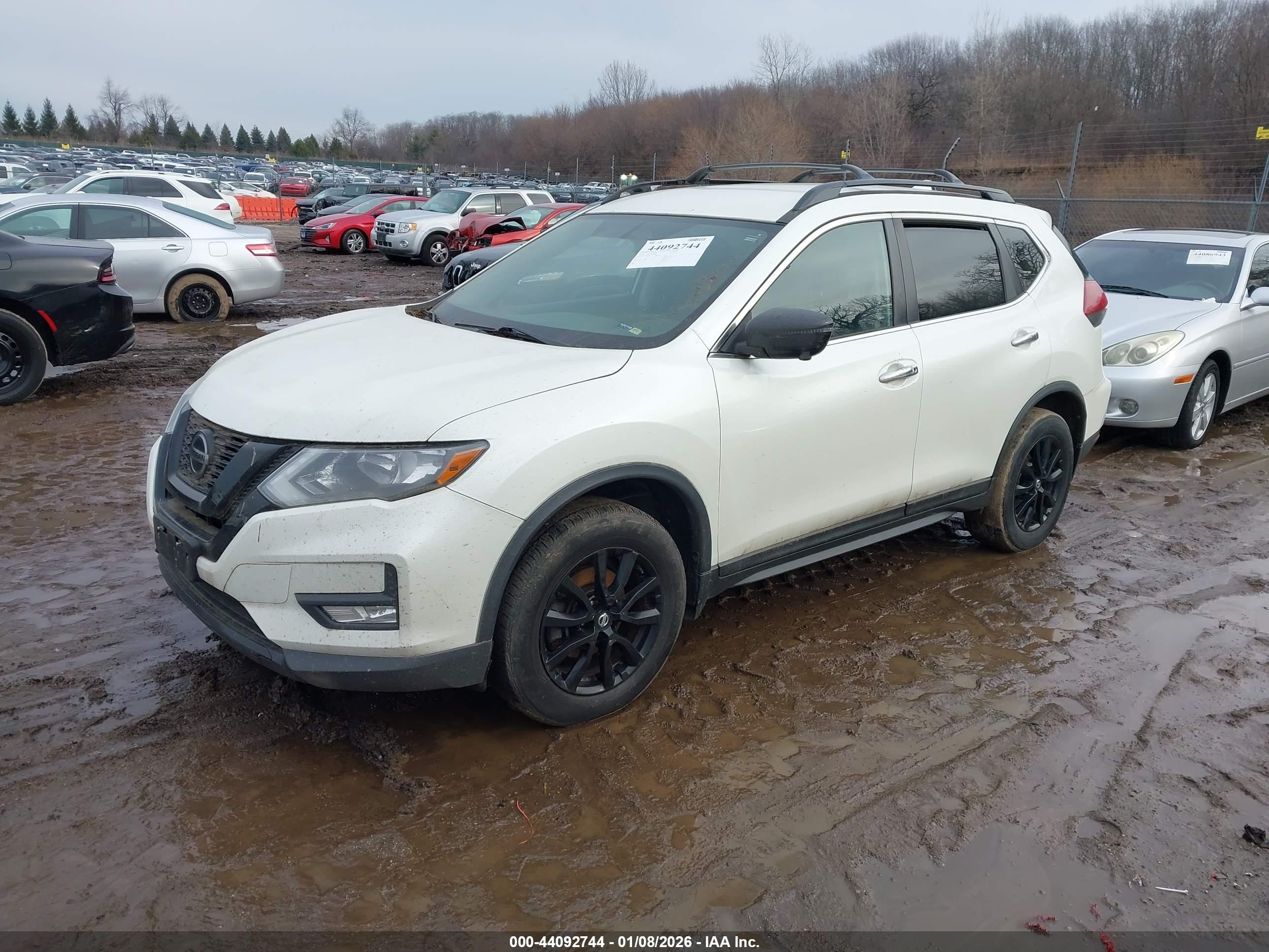 NISSAN ROGUE image 2