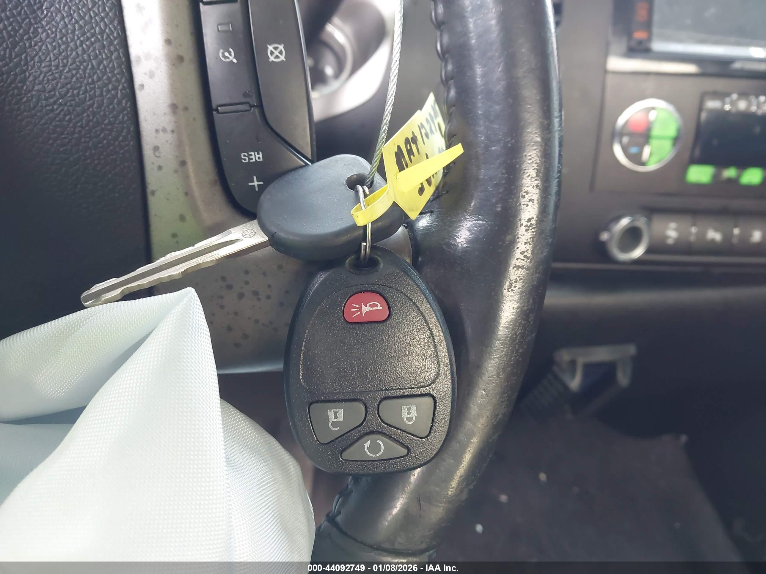 GMC SIERRA image 11