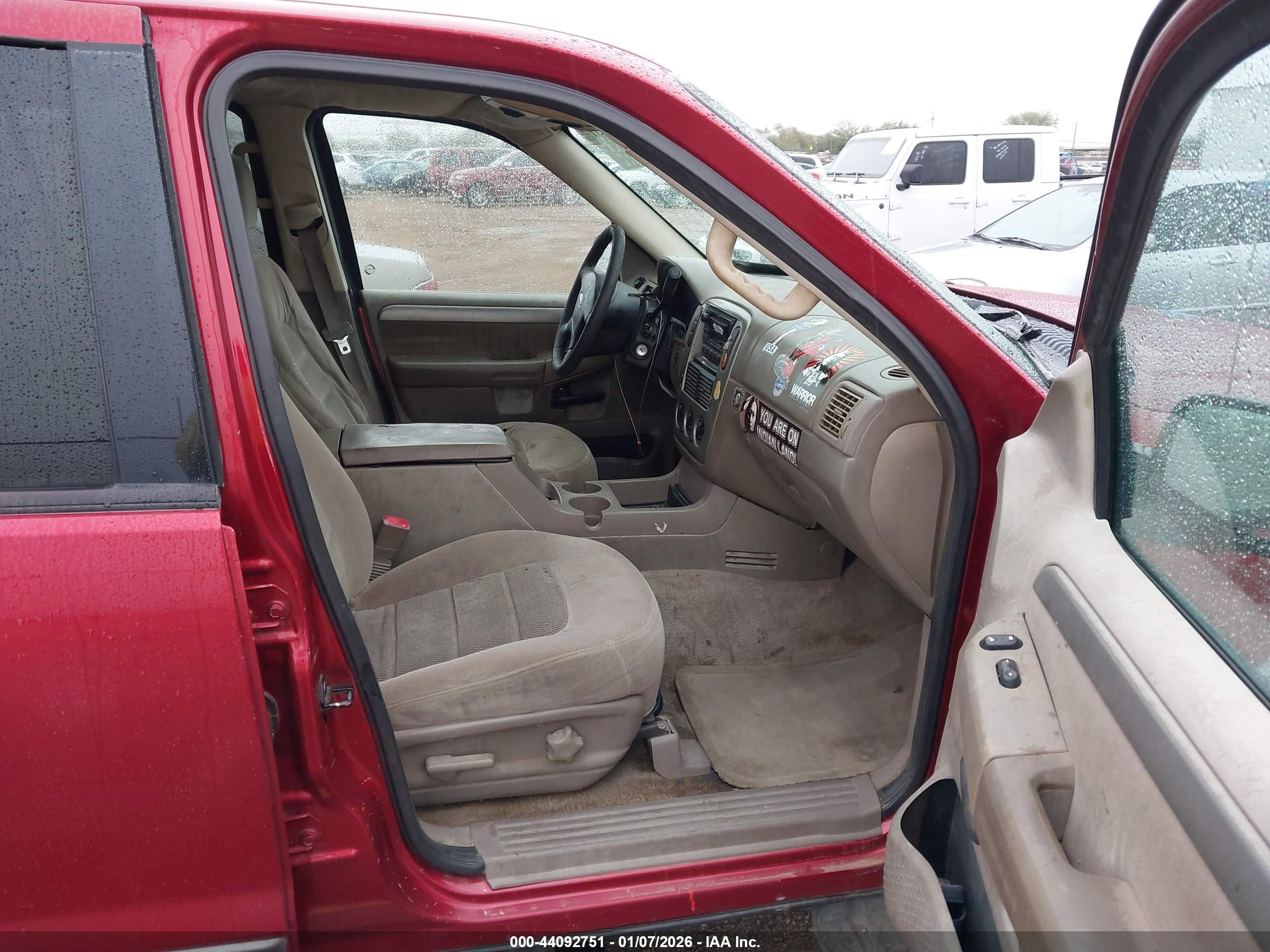 FORD EXPLORER image 5