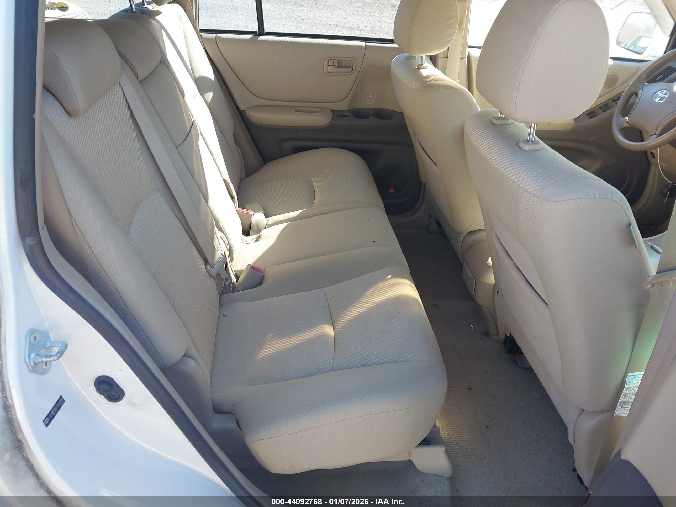 TOYOTA HIGHLANDER image 8