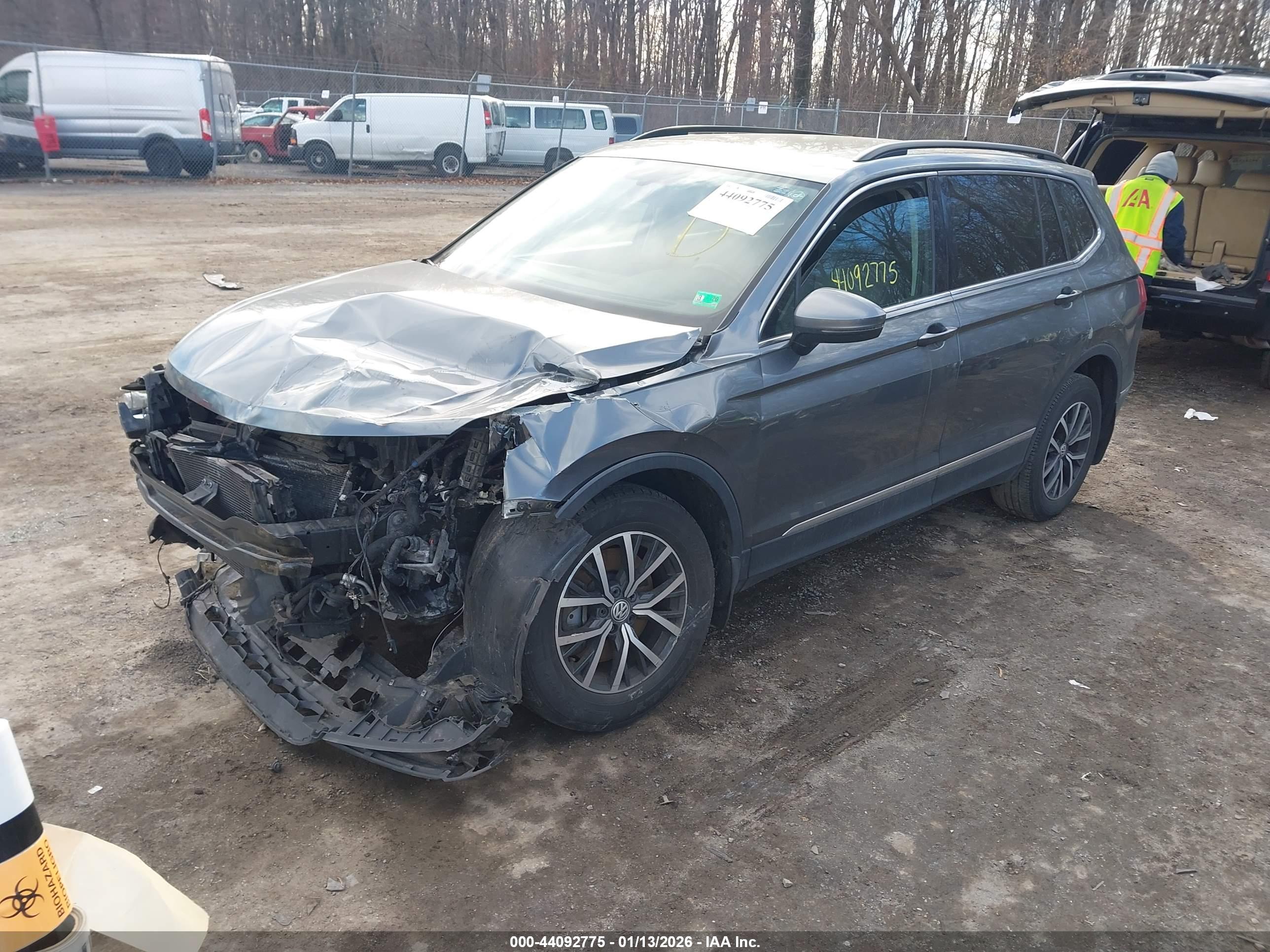 VOLKSWAGEN TIGUAN image 2