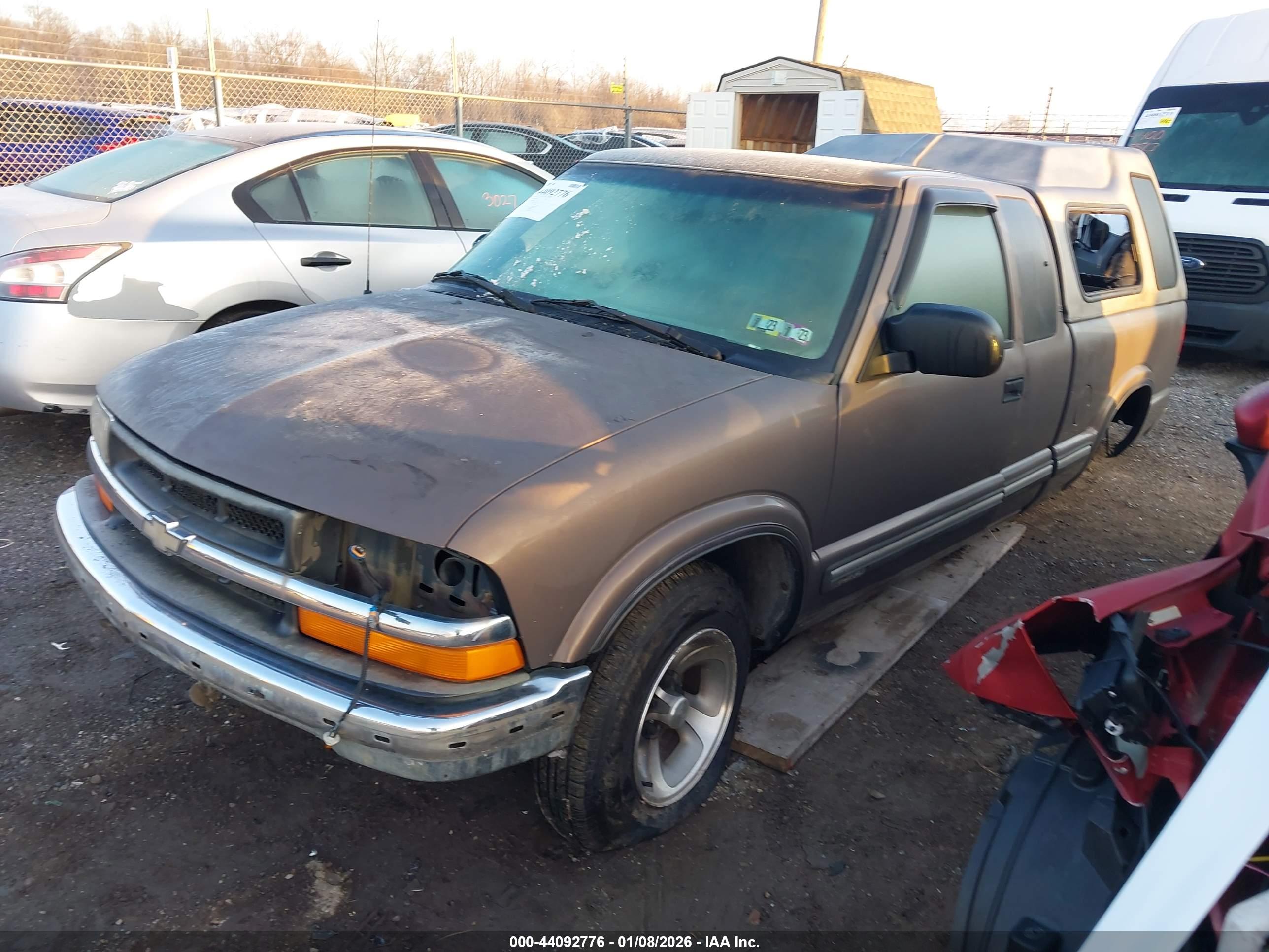 CHEVROLET S-10 image 2