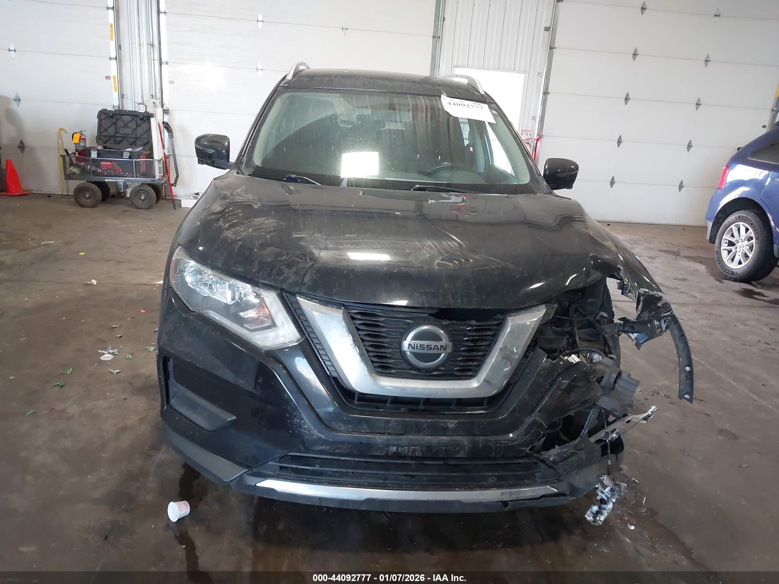 NISSAN ROGUE image 6