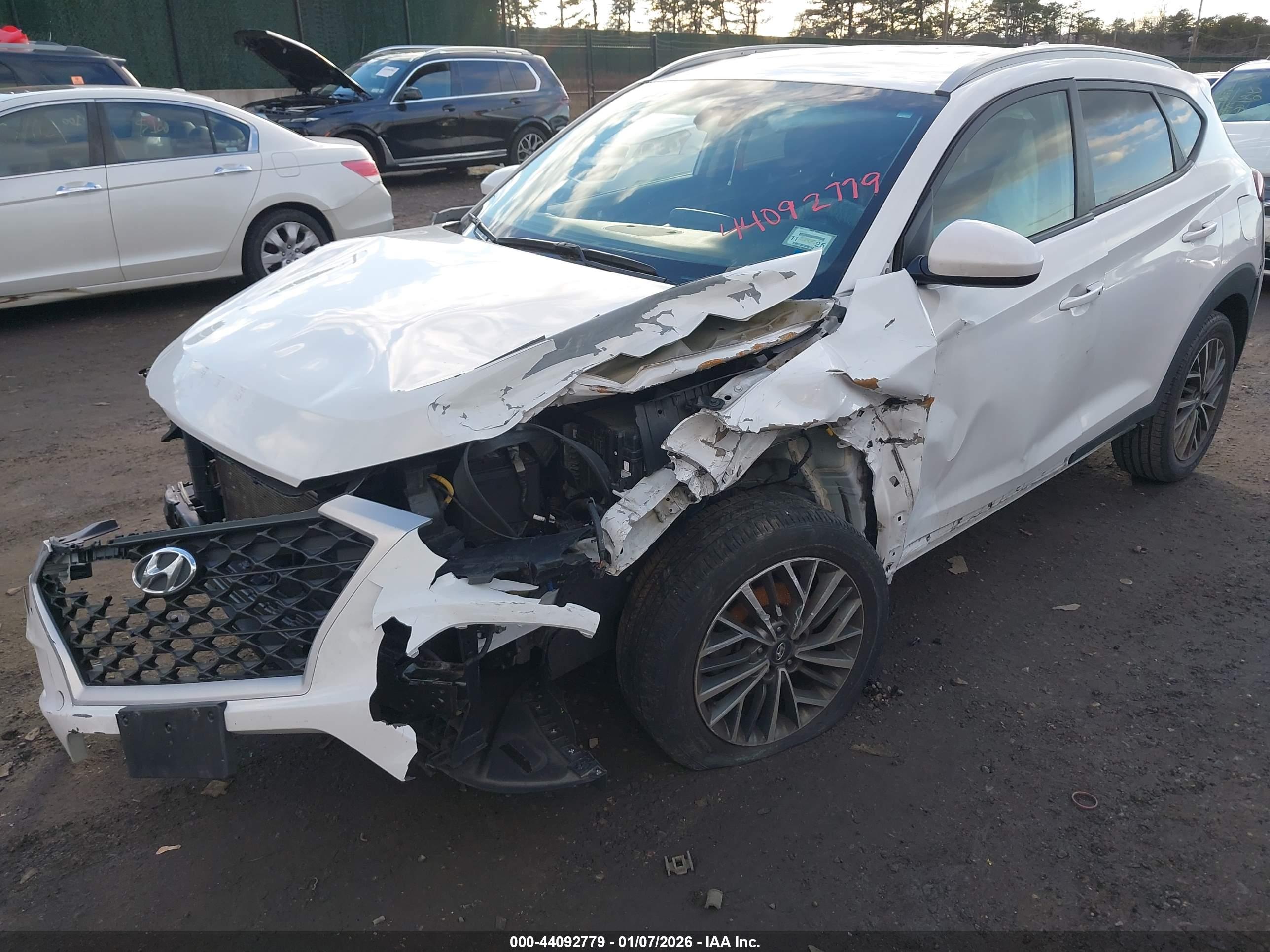 HYUNDAI TUCSON image 2