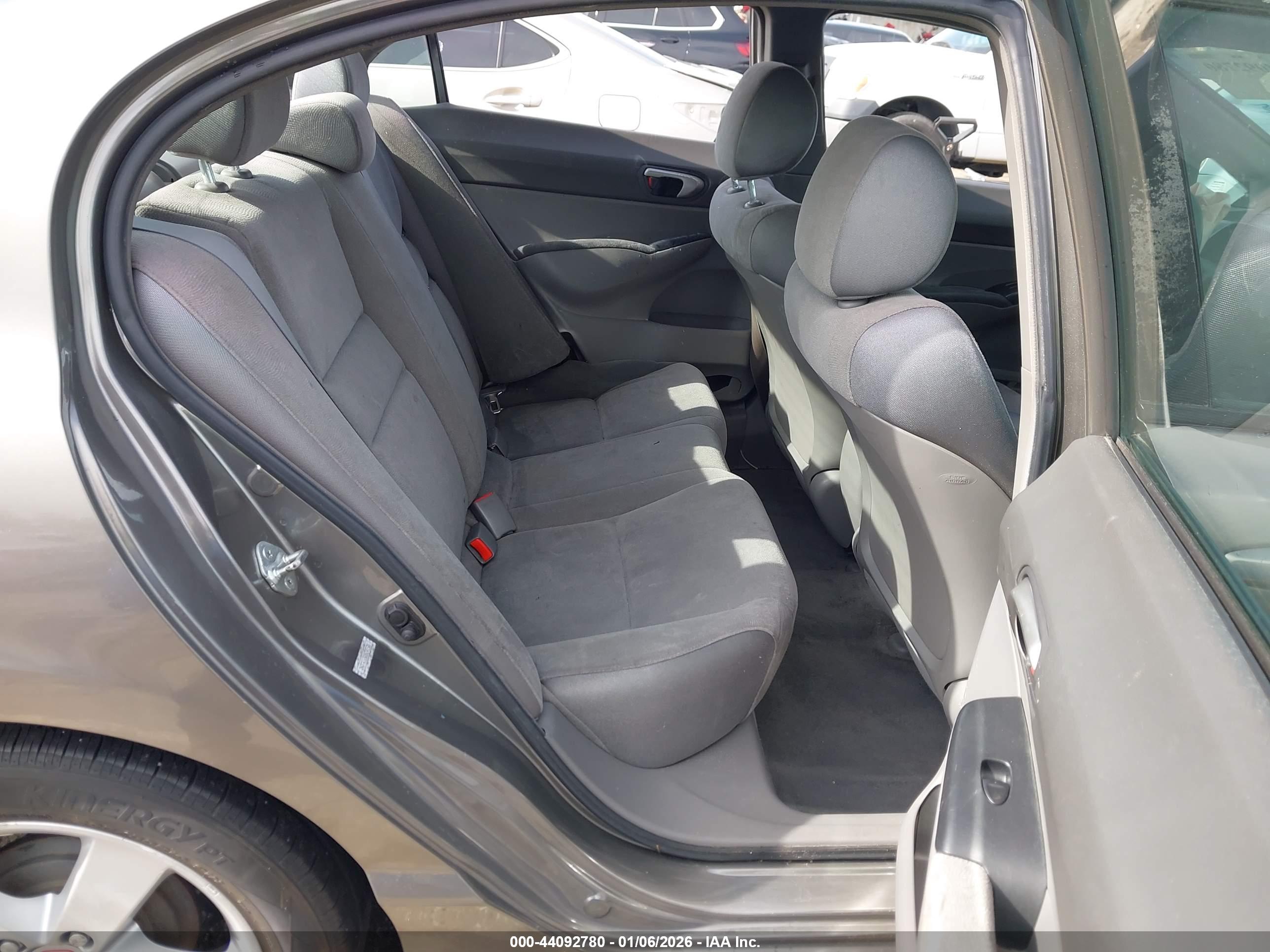 HONDA CIVIC image 8