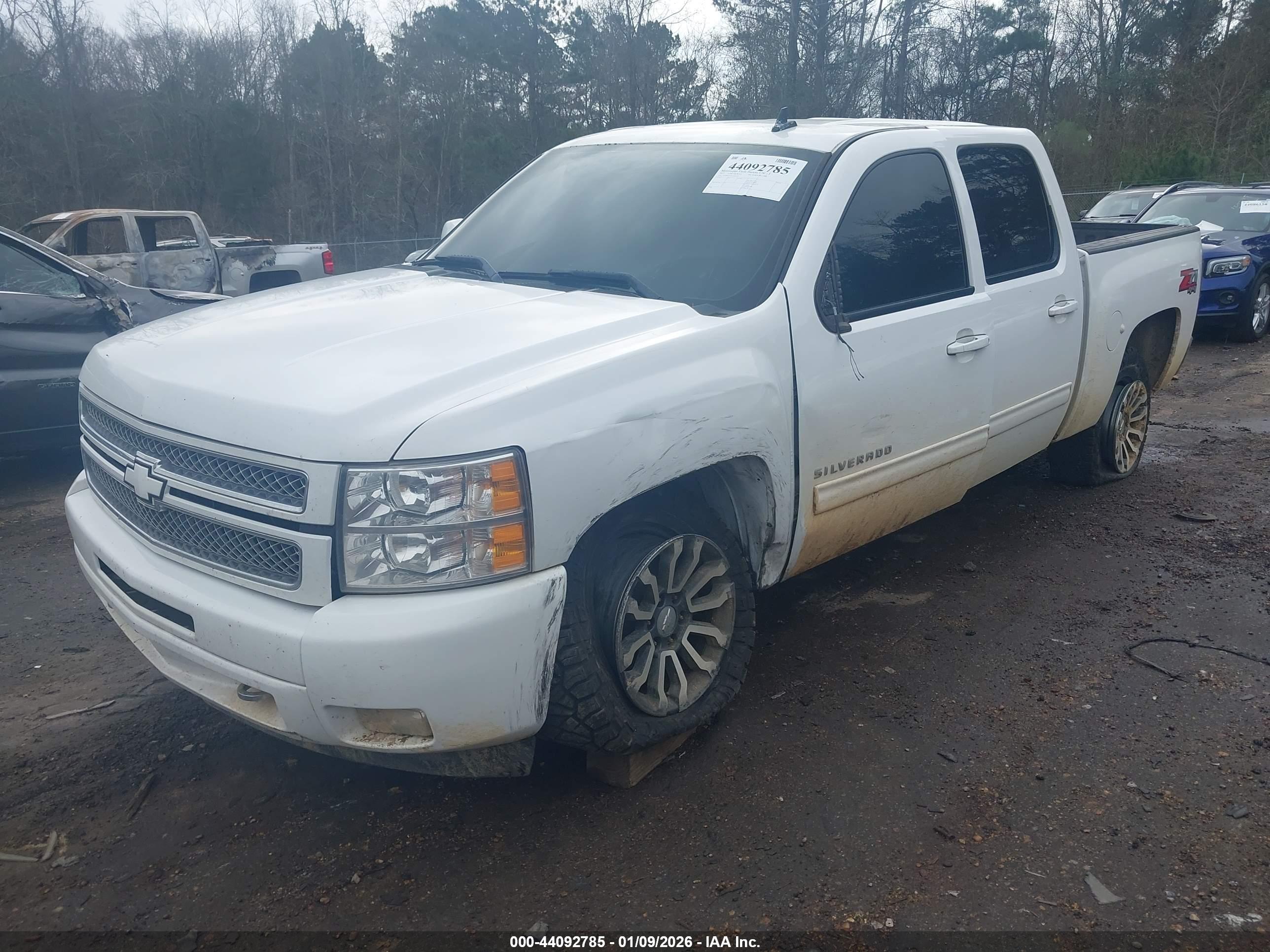CHEVROLET SILVERADO image 2