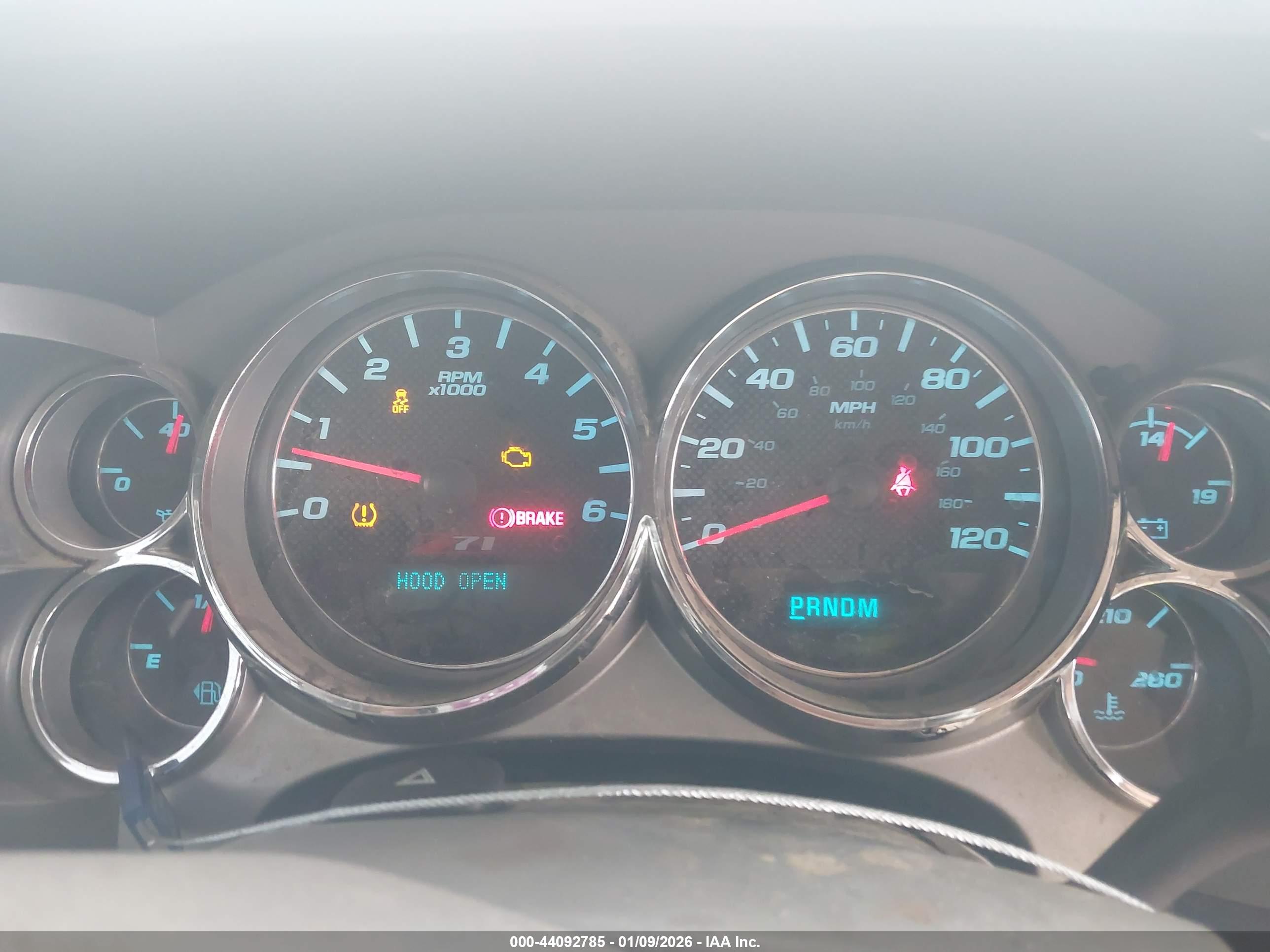 CHEVROLET SILVERADO image 7