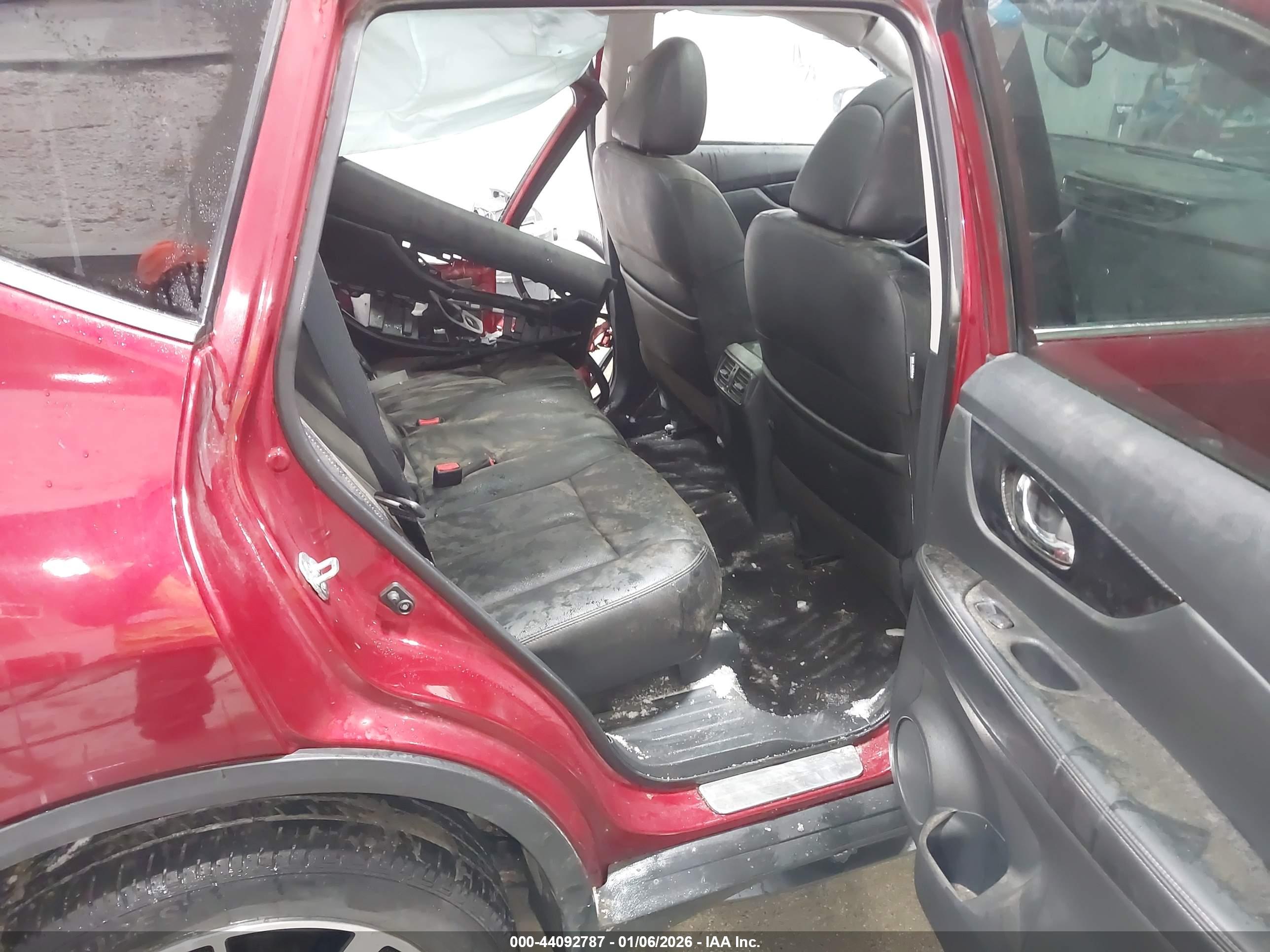 NISSAN ROGUE image 8