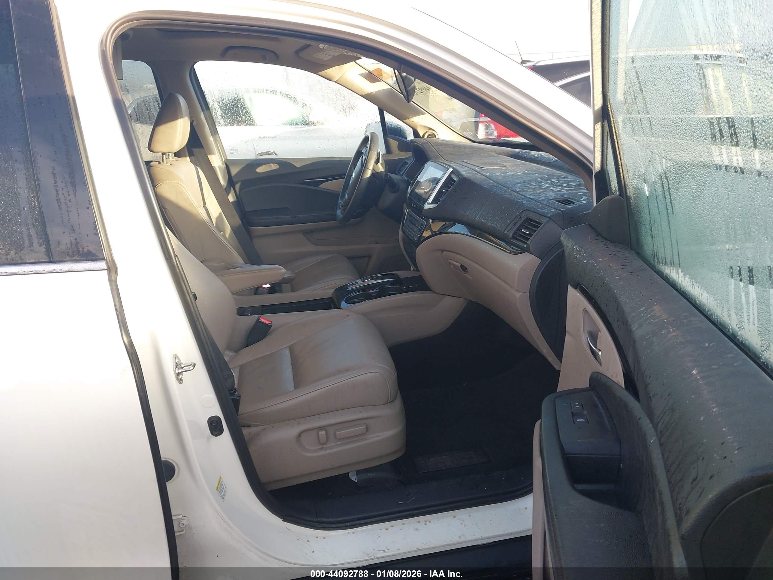 HONDA PILOT image 5