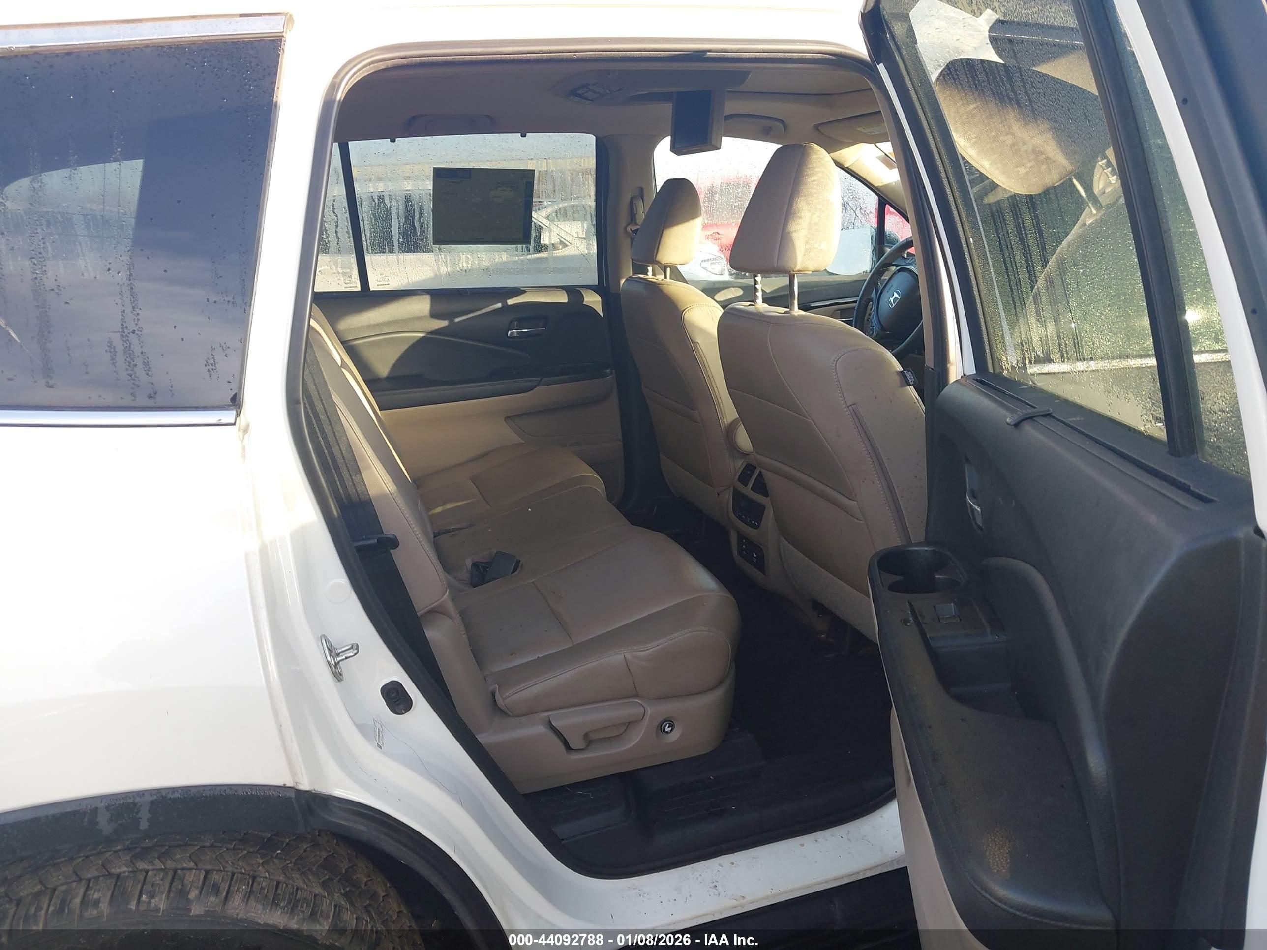 HONDA PILOT image 8