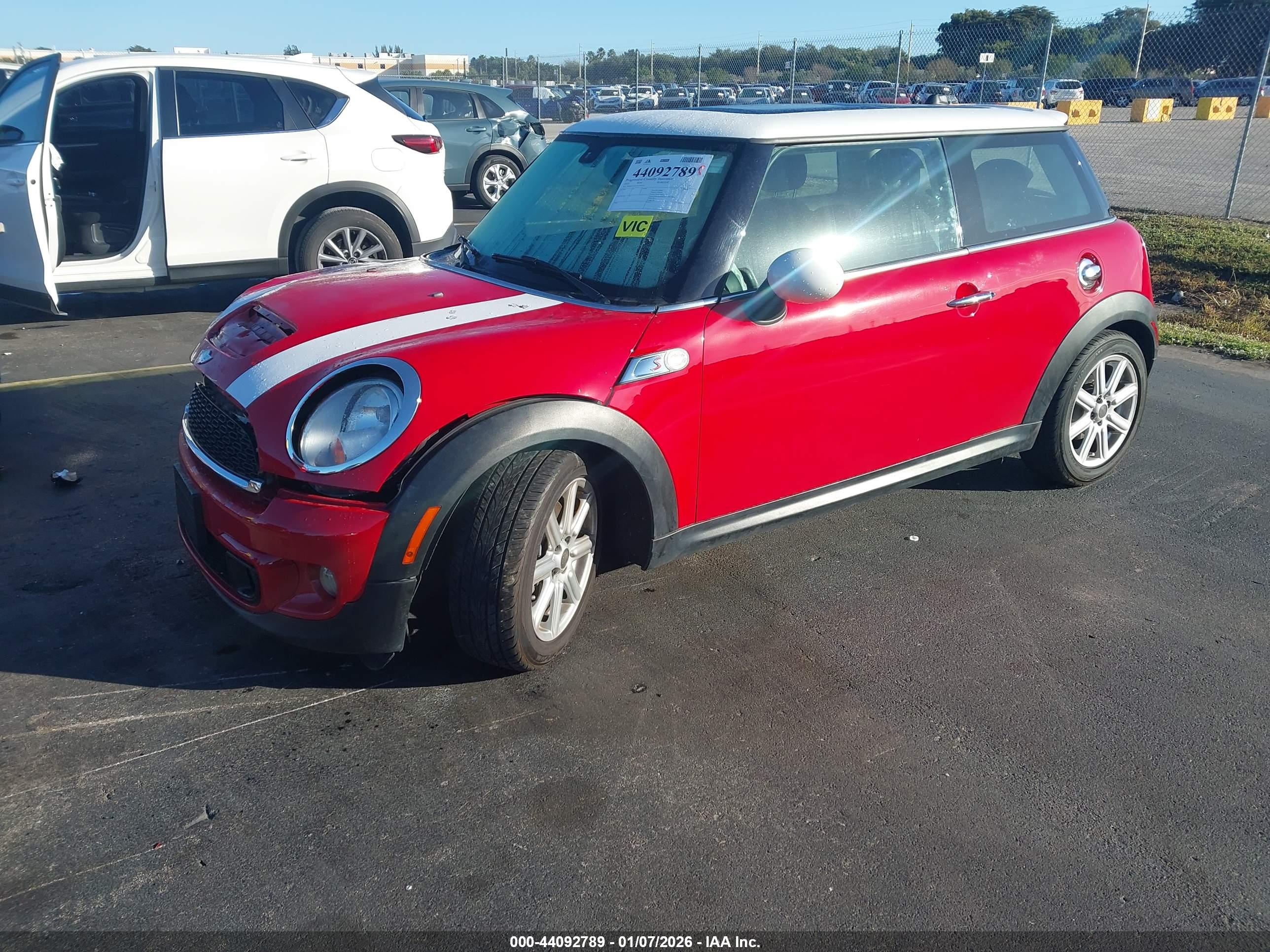 MINI HARDTOP image 2