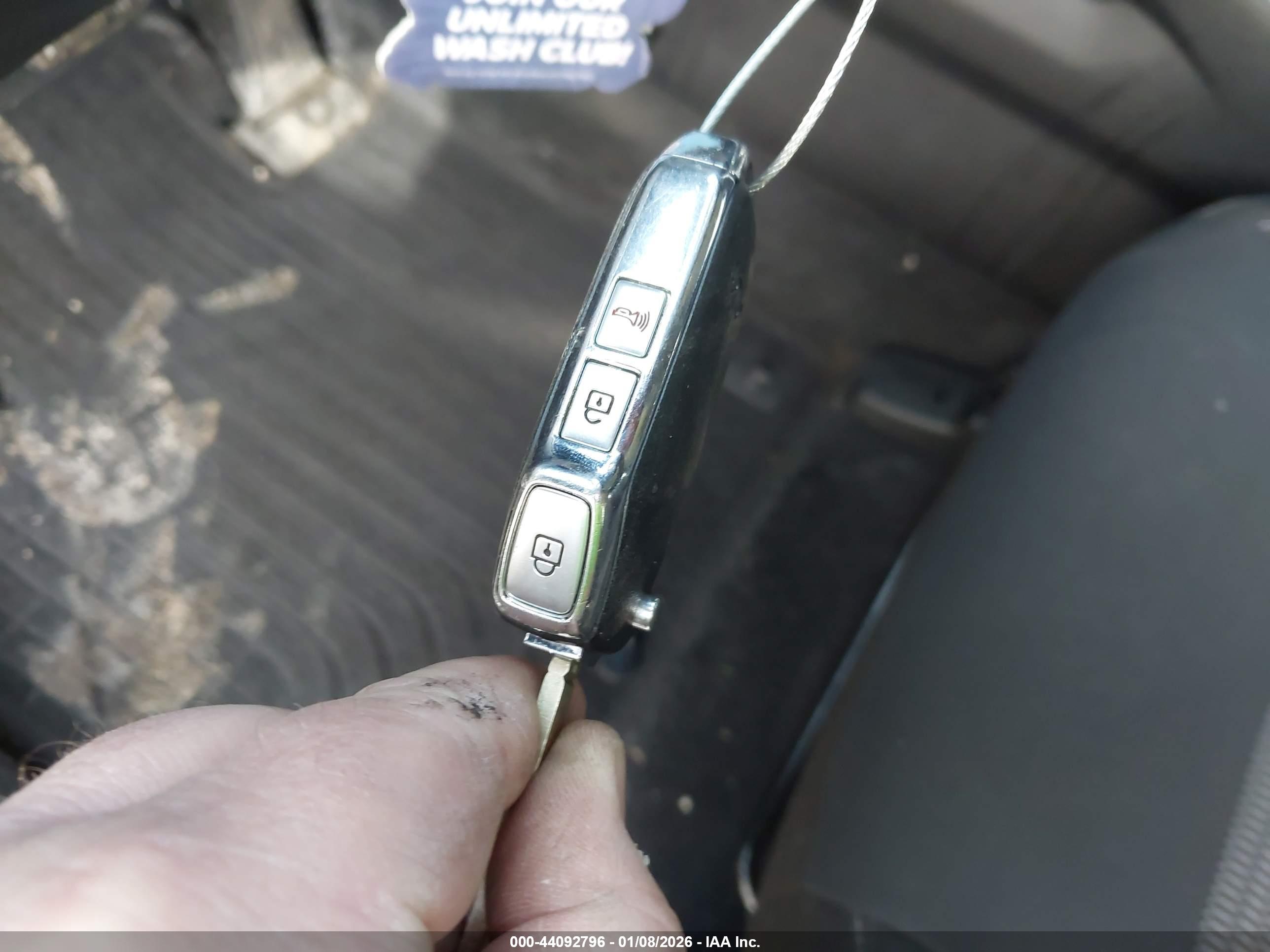 KIA SORENTO image 11