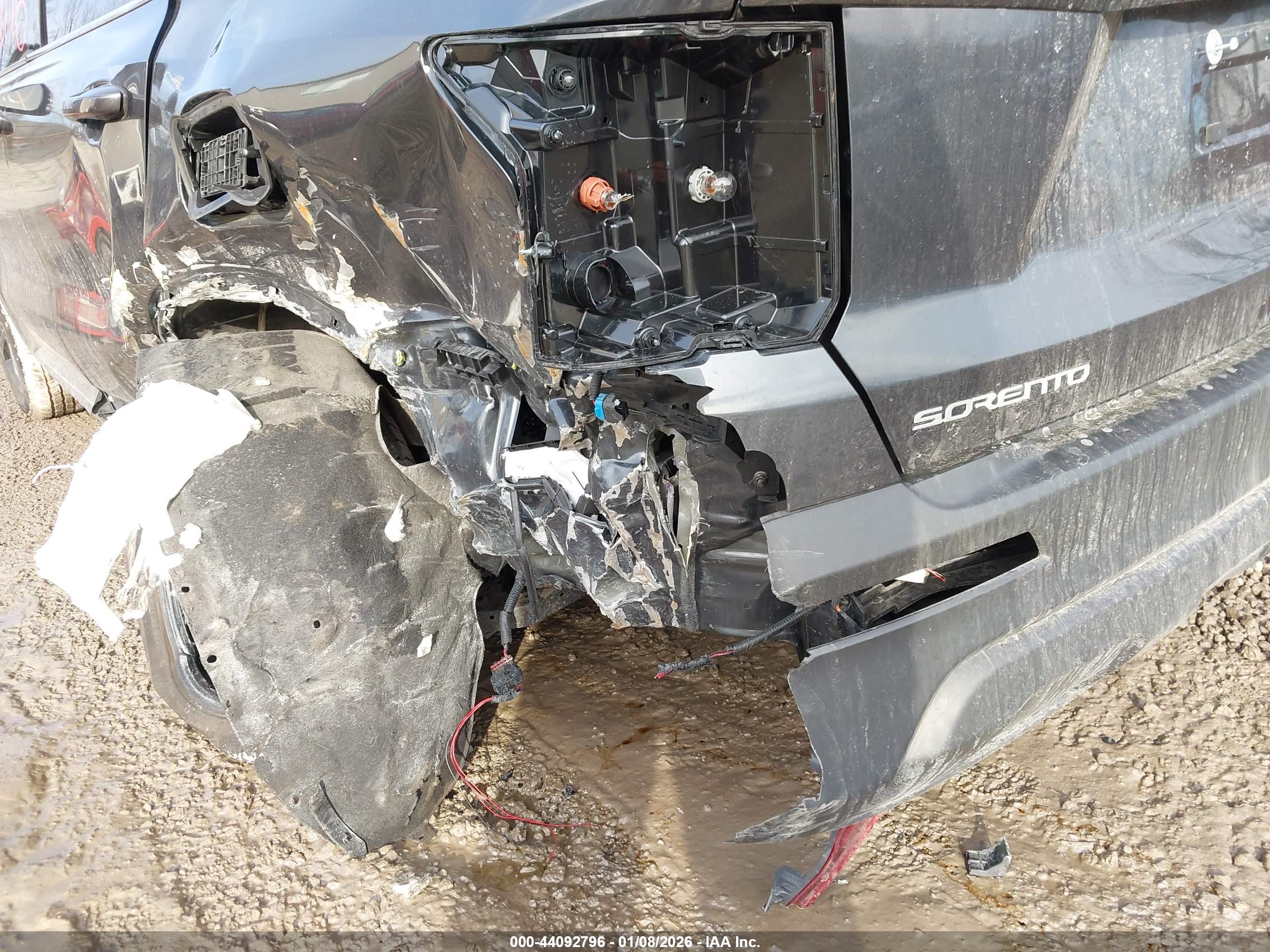 KIA SORENTO image 6