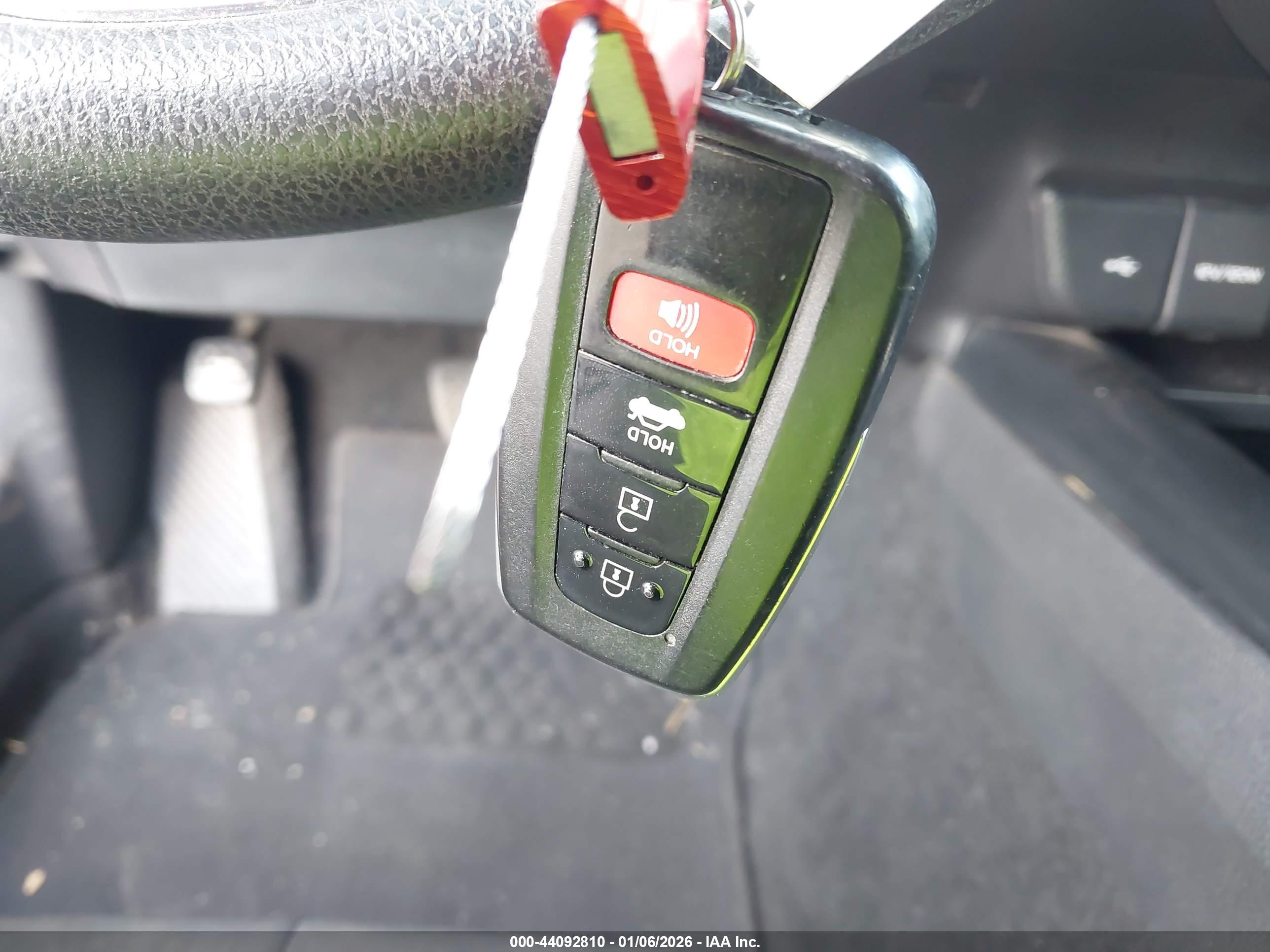 TOYOTA CAMRY image 11