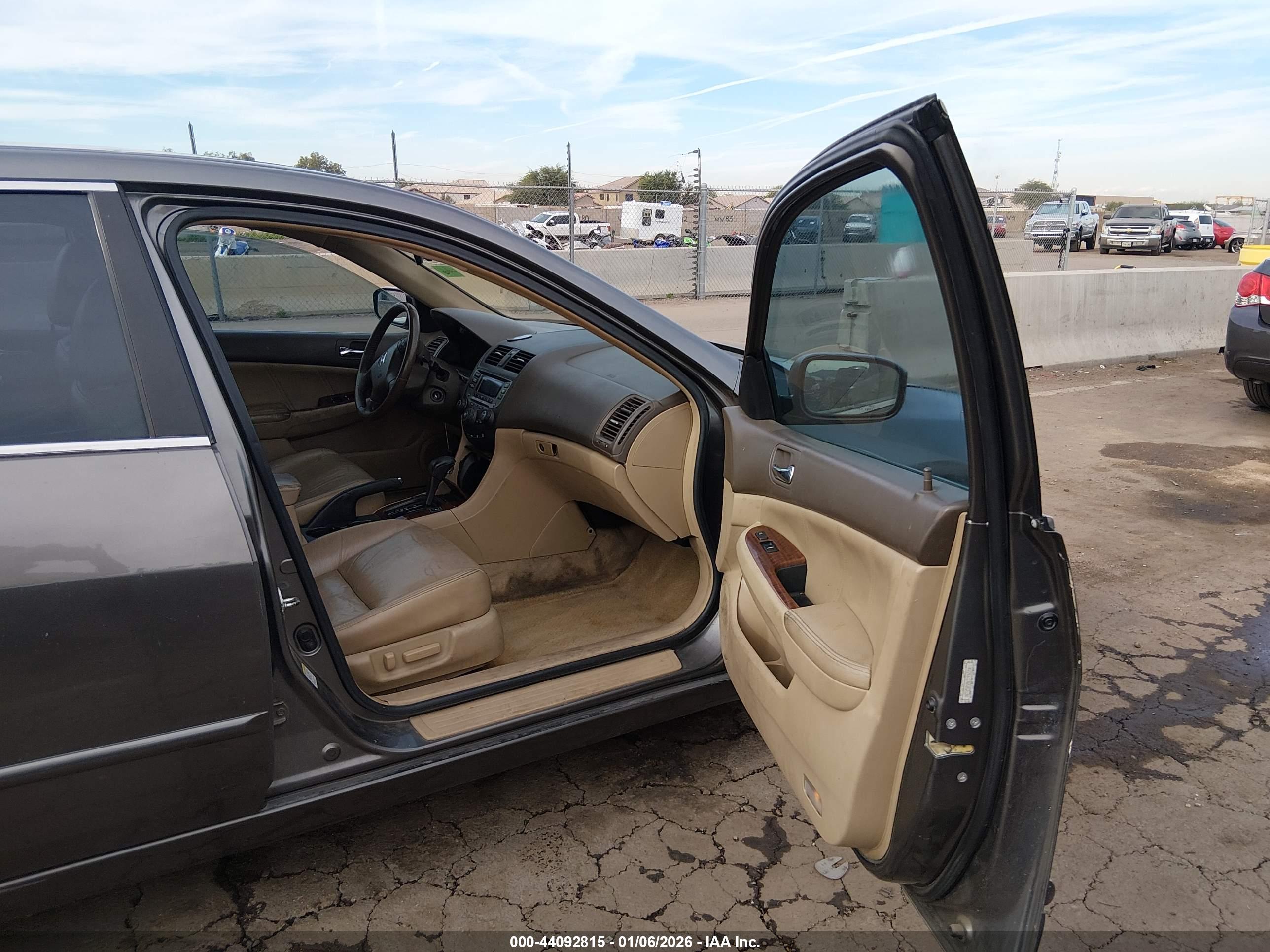 HONDA ACCORD image 5