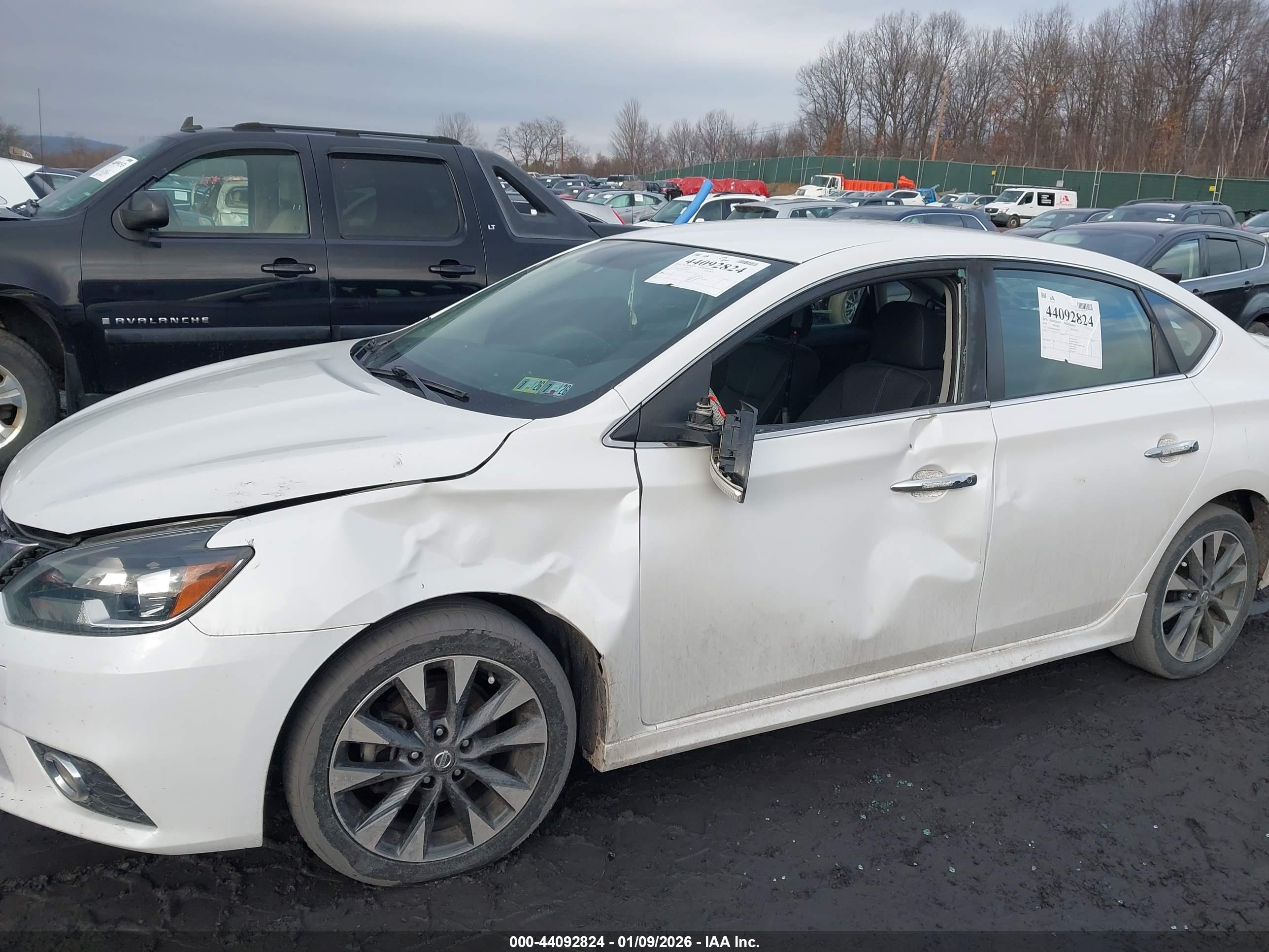 NISSAN SENTRA image 6